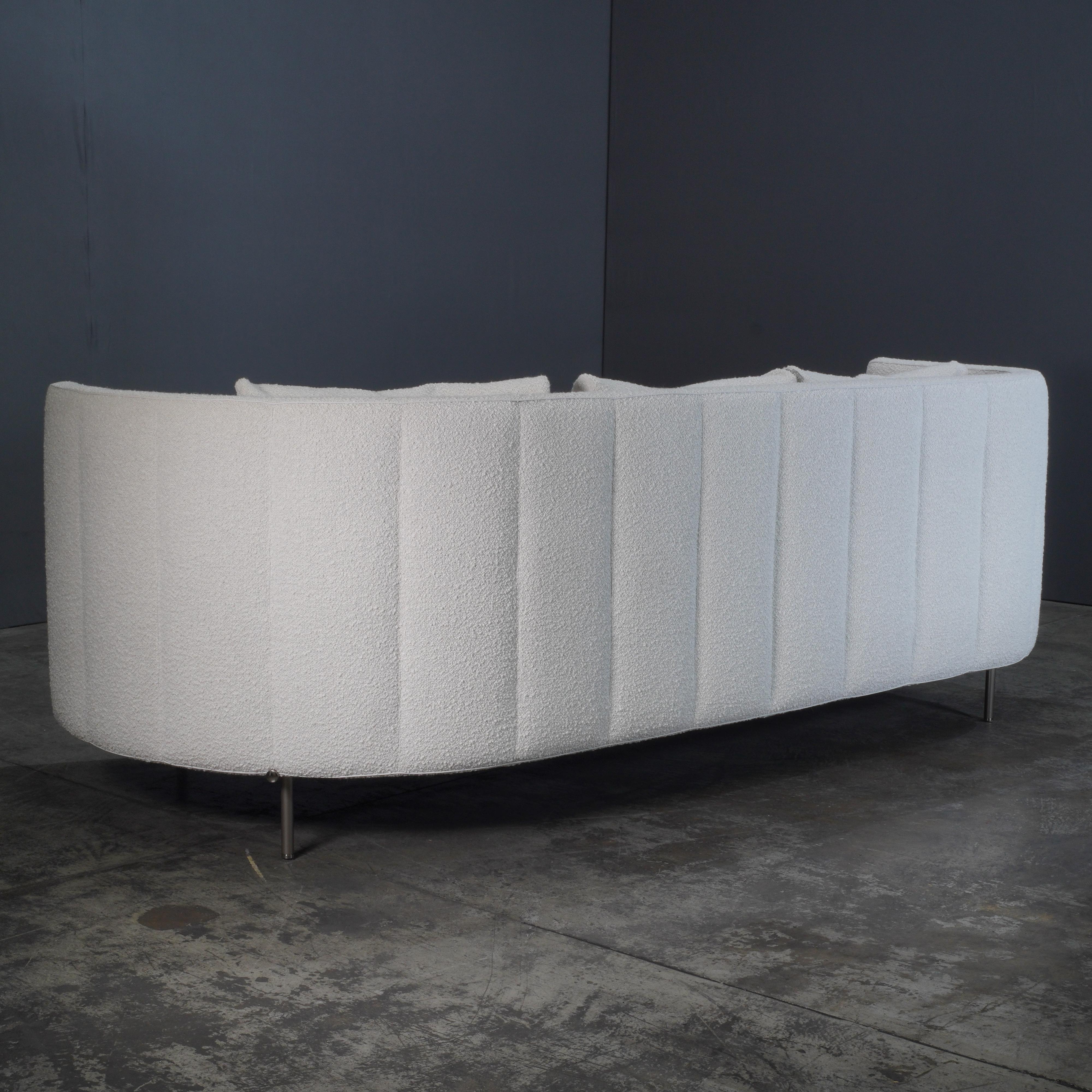 Sofá bajo acodado Minotti Torii en Boucle by Nendo en venta 2