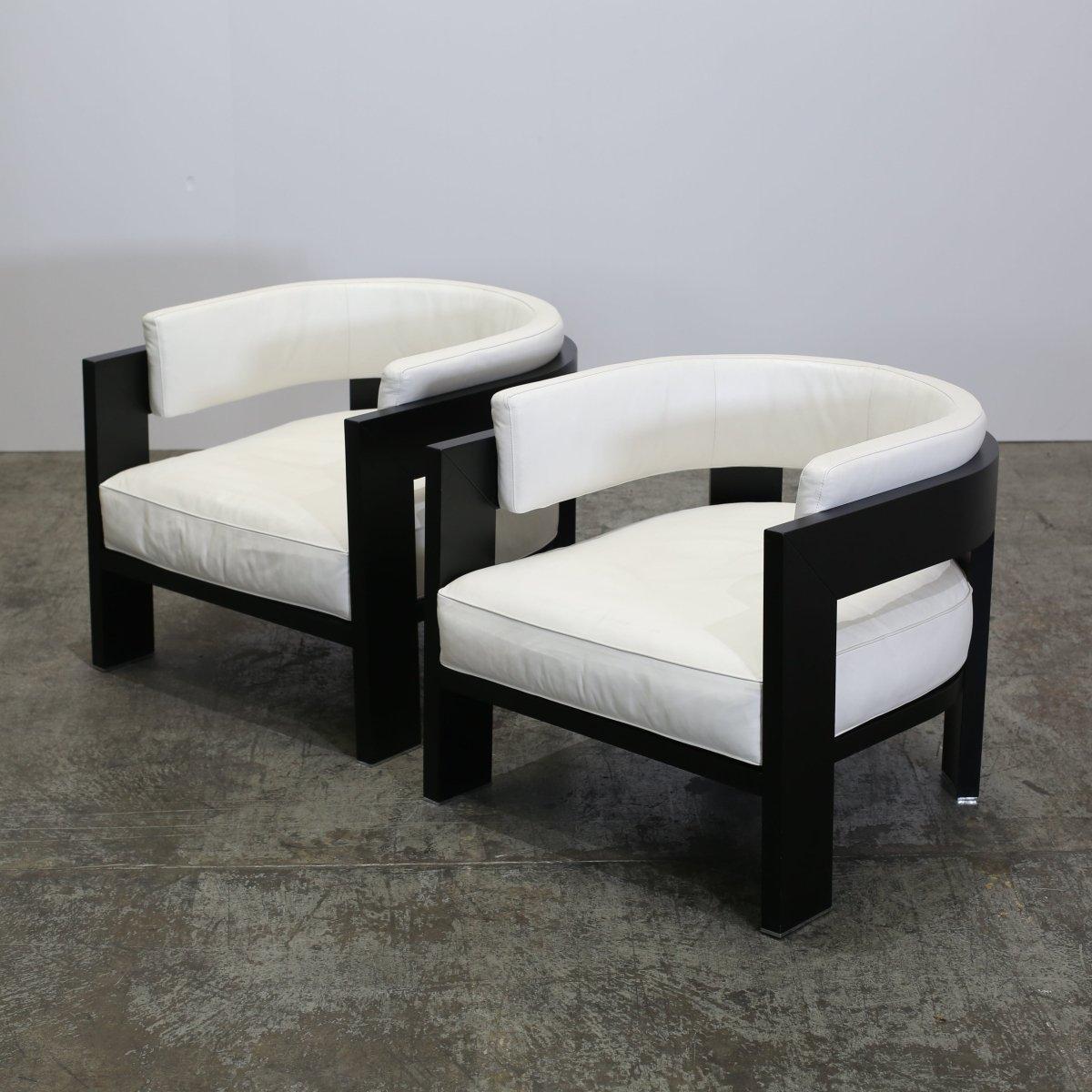Contemporary Minotti Warhol Blac Lac Armchairs, Set of Two For Sale