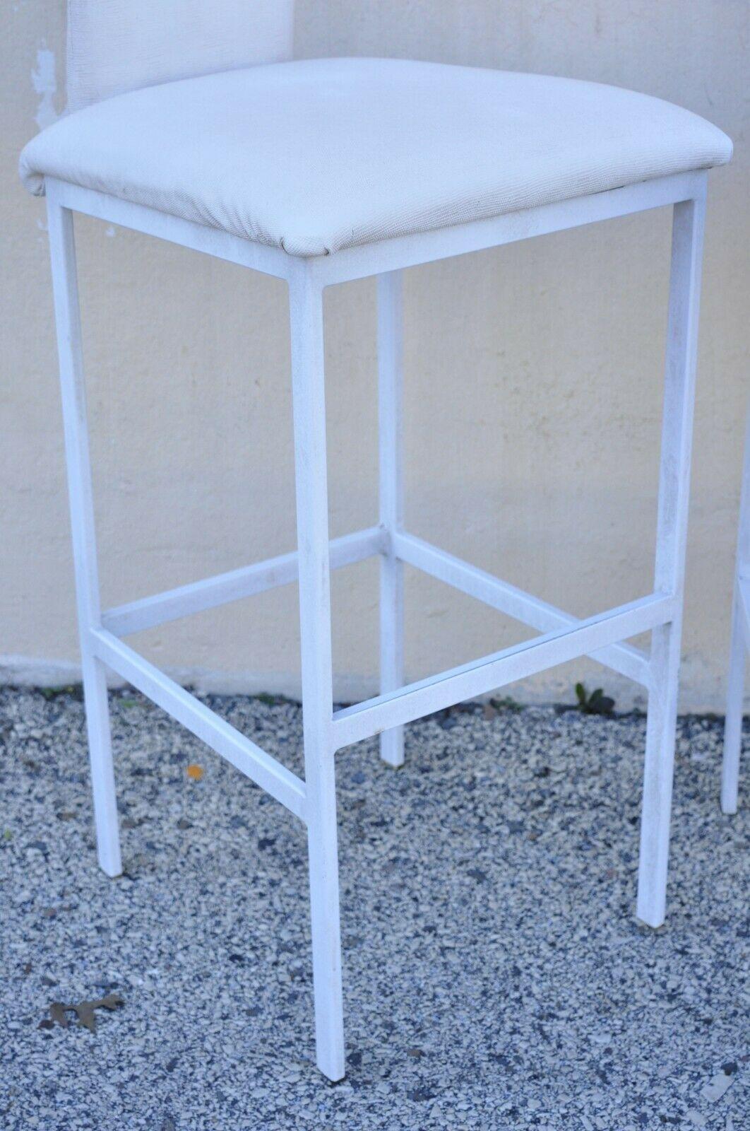 American Minson Ent. Contemporary Modern White Metal Sculpted Barstools Chair - Set of 4 For Sale