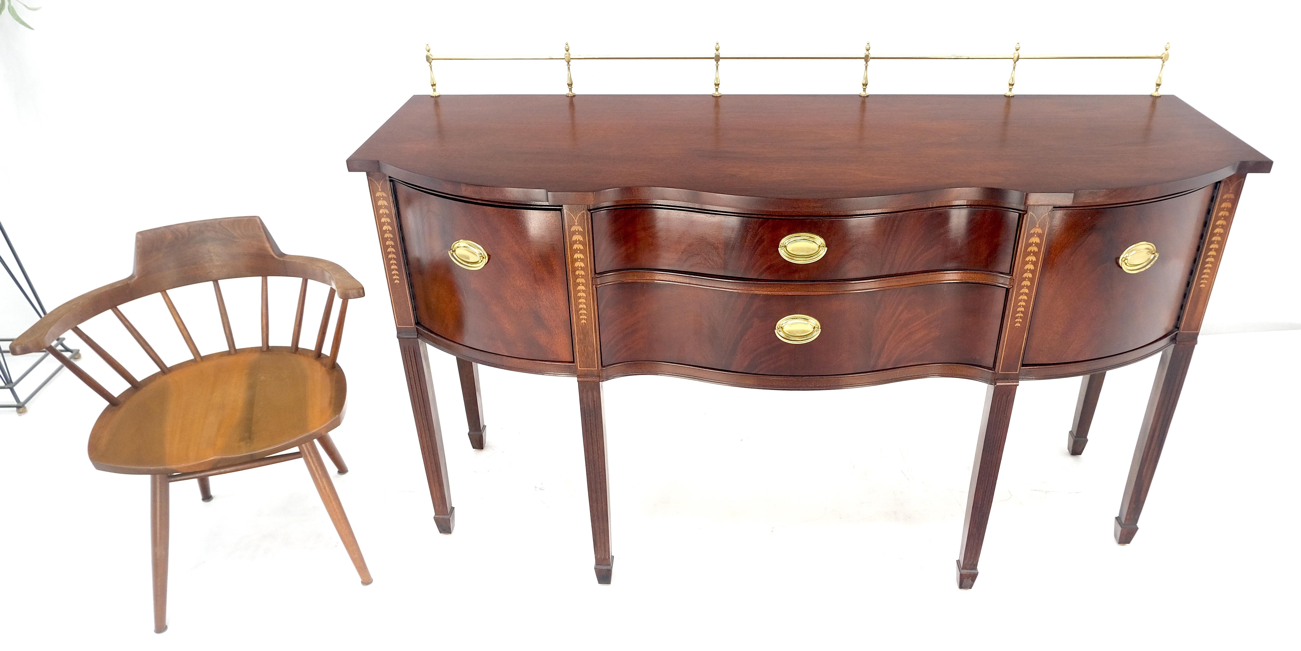 MINT Brass Gallery Crotch Mahogany Serpentine Front Federal Sideboard Thomasvill In Excellent Condition For Sale In Rockaway, NJ