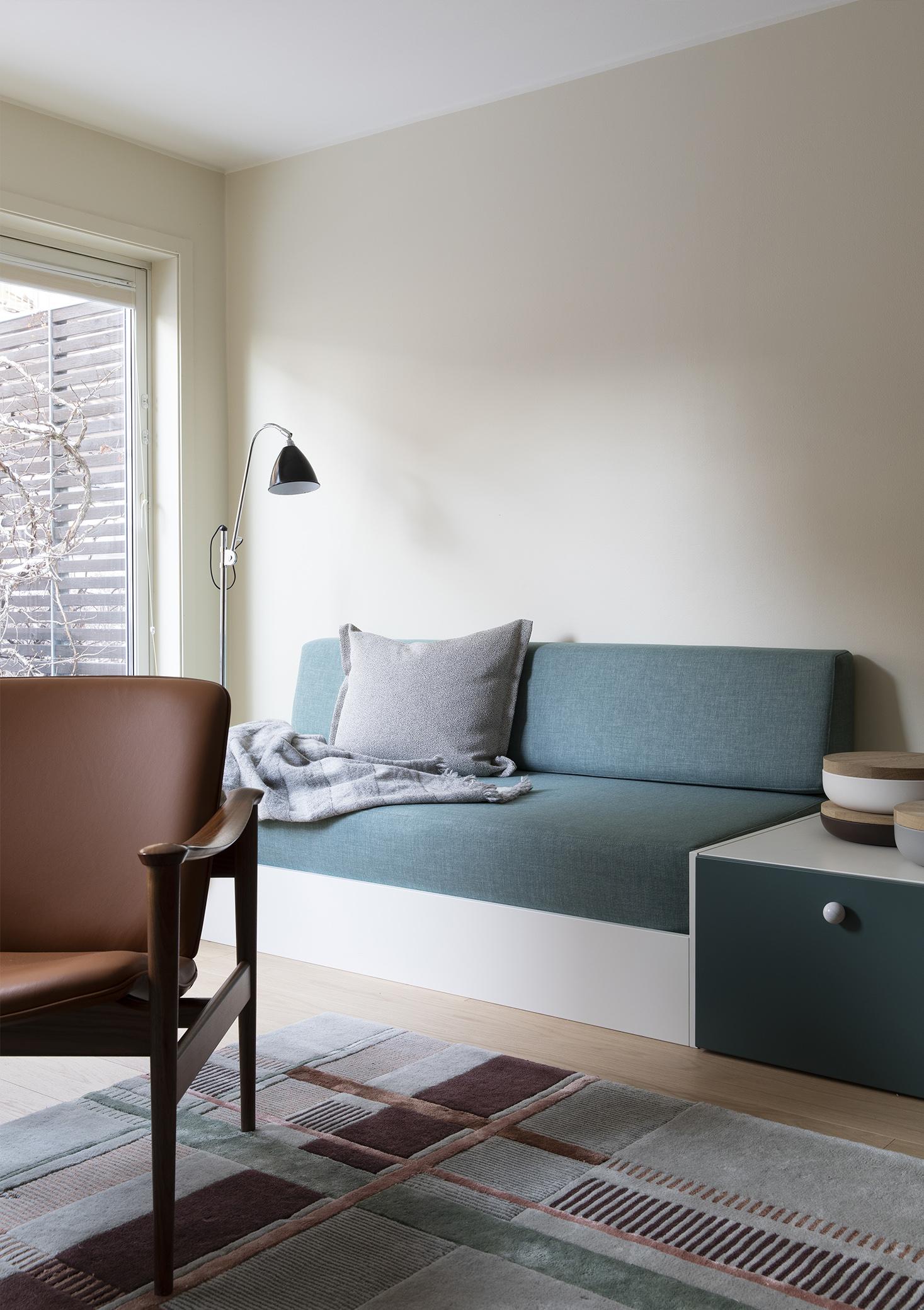 Mint Chocolate Rug by Volver Studios
Dimensions: W 250 x L 350 cm.
Materials: Wool and bamboo.

Available in seven size options: 90 x 240 cm, 140 x 200 cm, 170 x 240 cm, 200 x 300 cm, 250 x 350 cm, 300 x 400 cm, and 350 x 450 cm. Also available in