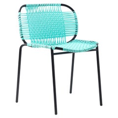 Sedia impilabile Mint Cielo di Sebastian Herkner