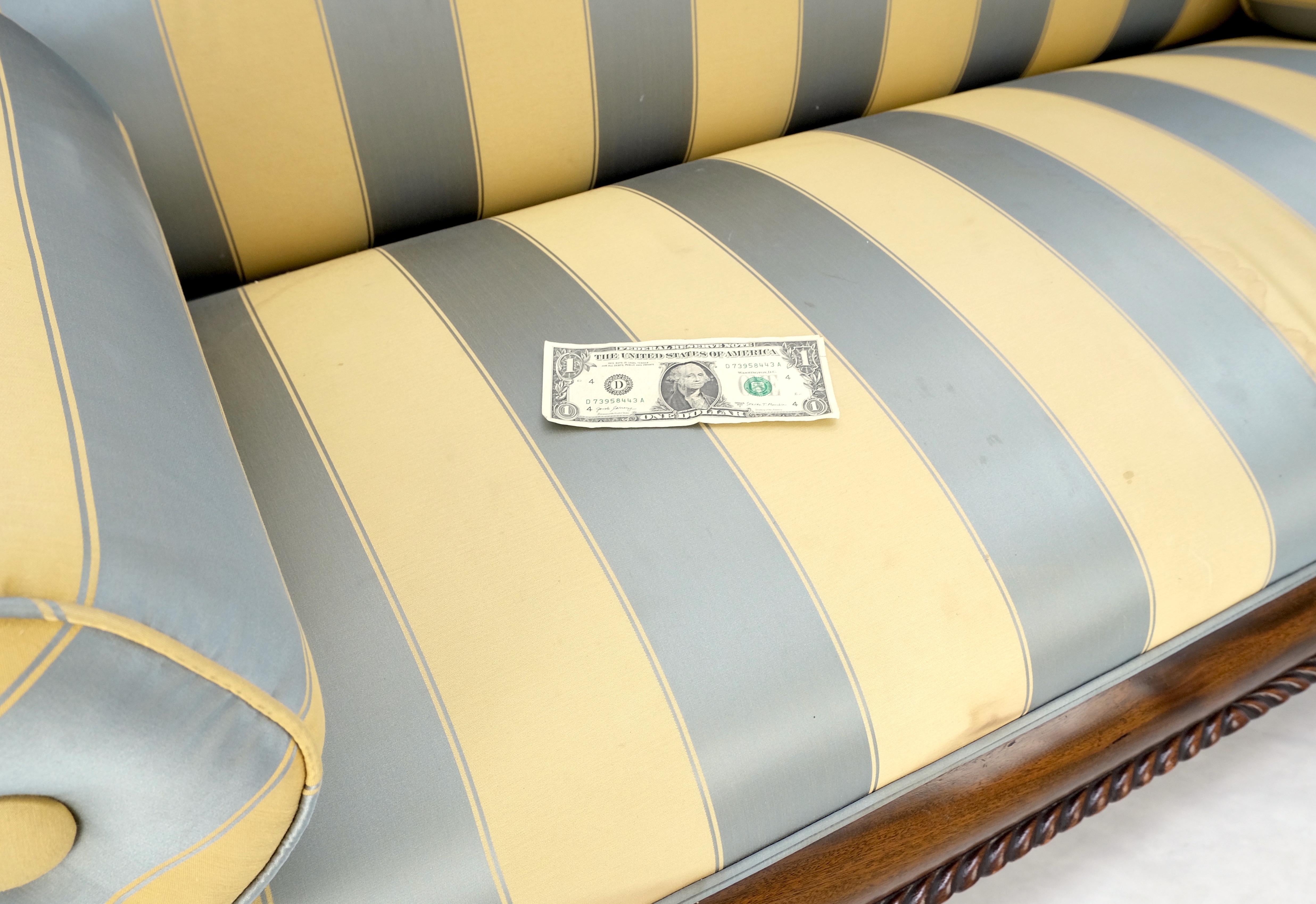 Mint Condition Empire Sofa Sette Loveseat Couch Fine Carved Details Lions Feet en vente 2