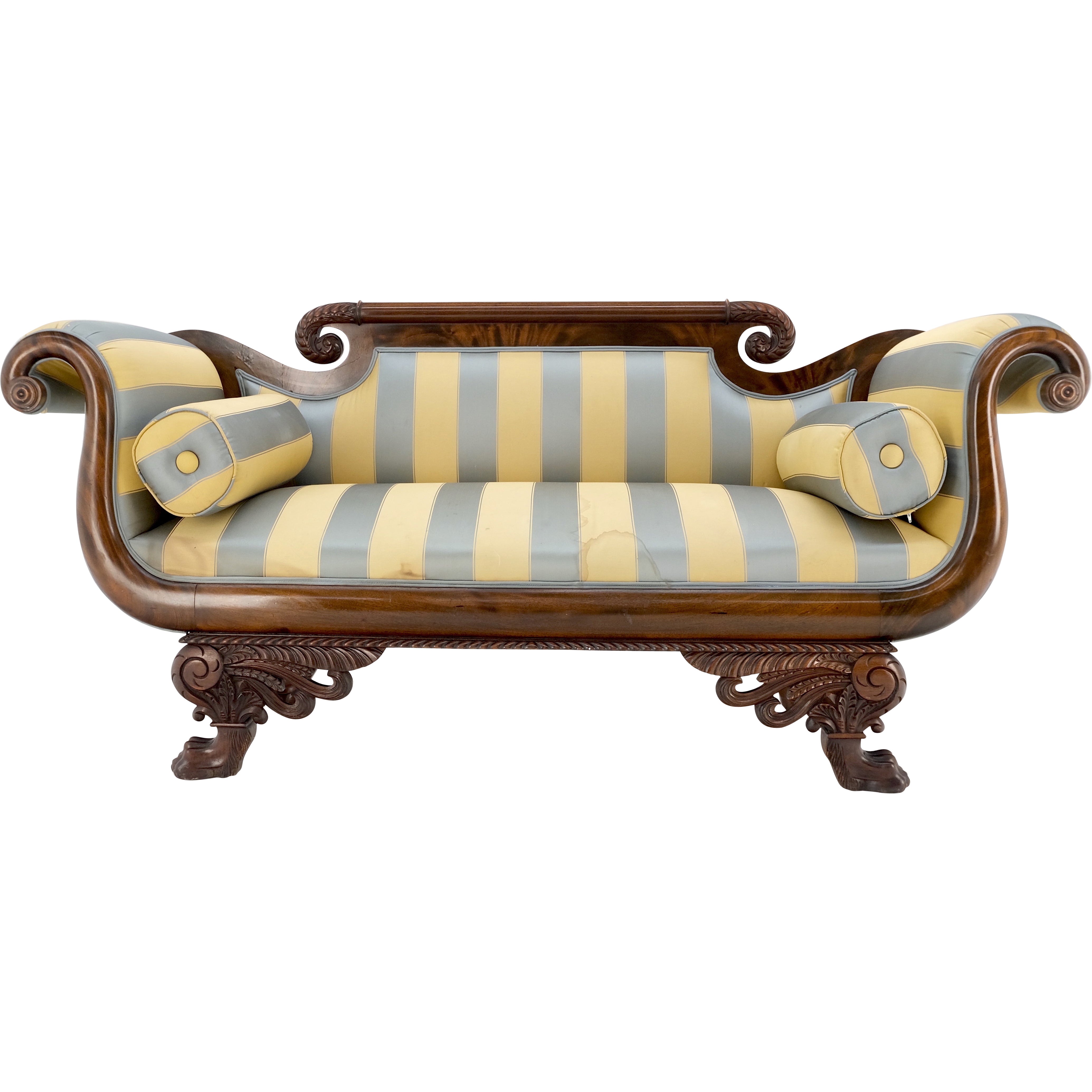 Divano Impero in condizioni Mint Condition Sette Divano Loveseat Fine Carved Details Lions Feet in vendita