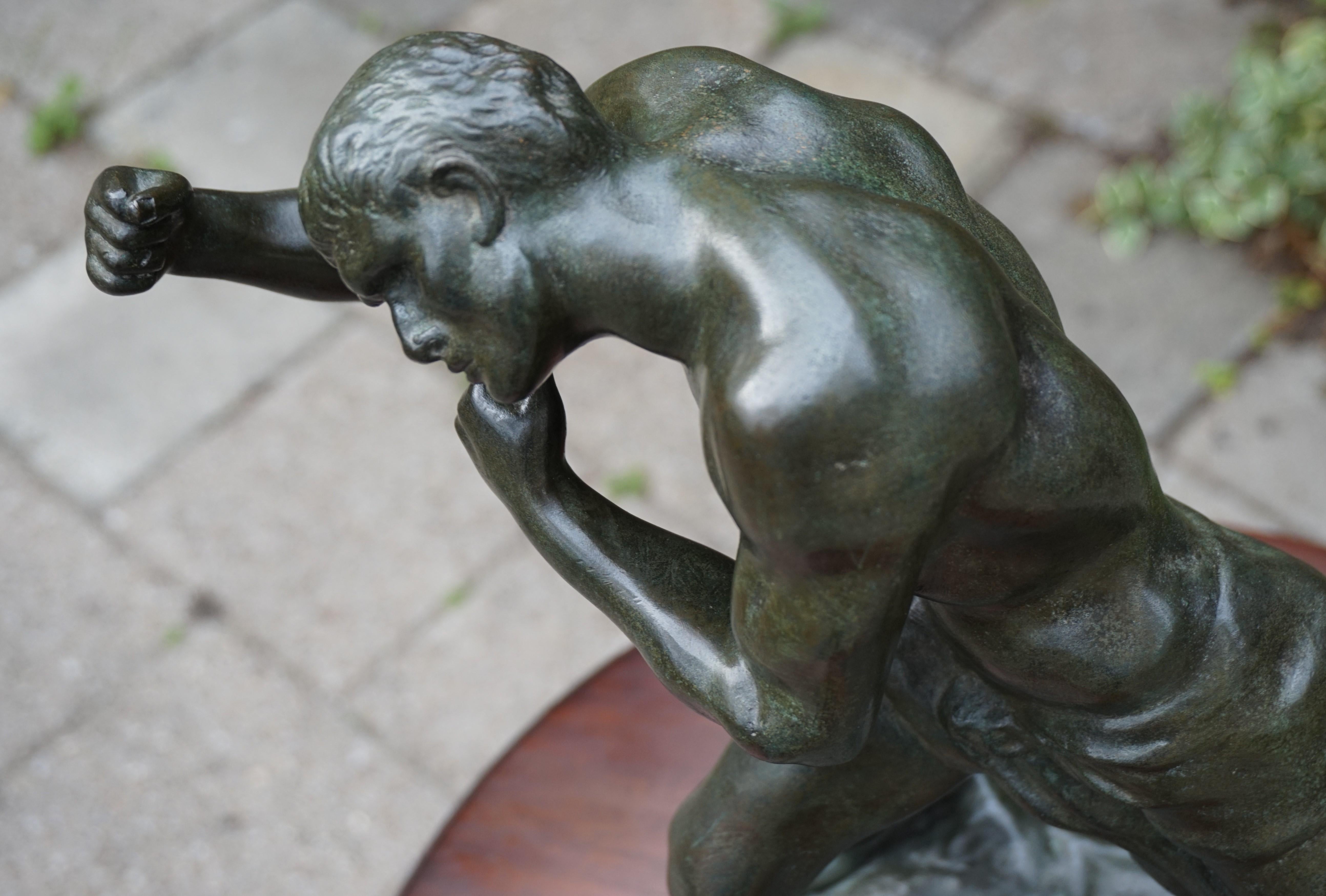 Belge Sculpture de boxeur / combattant de prix en bronze lourd en état neuf par Jef Lambeaux en vente