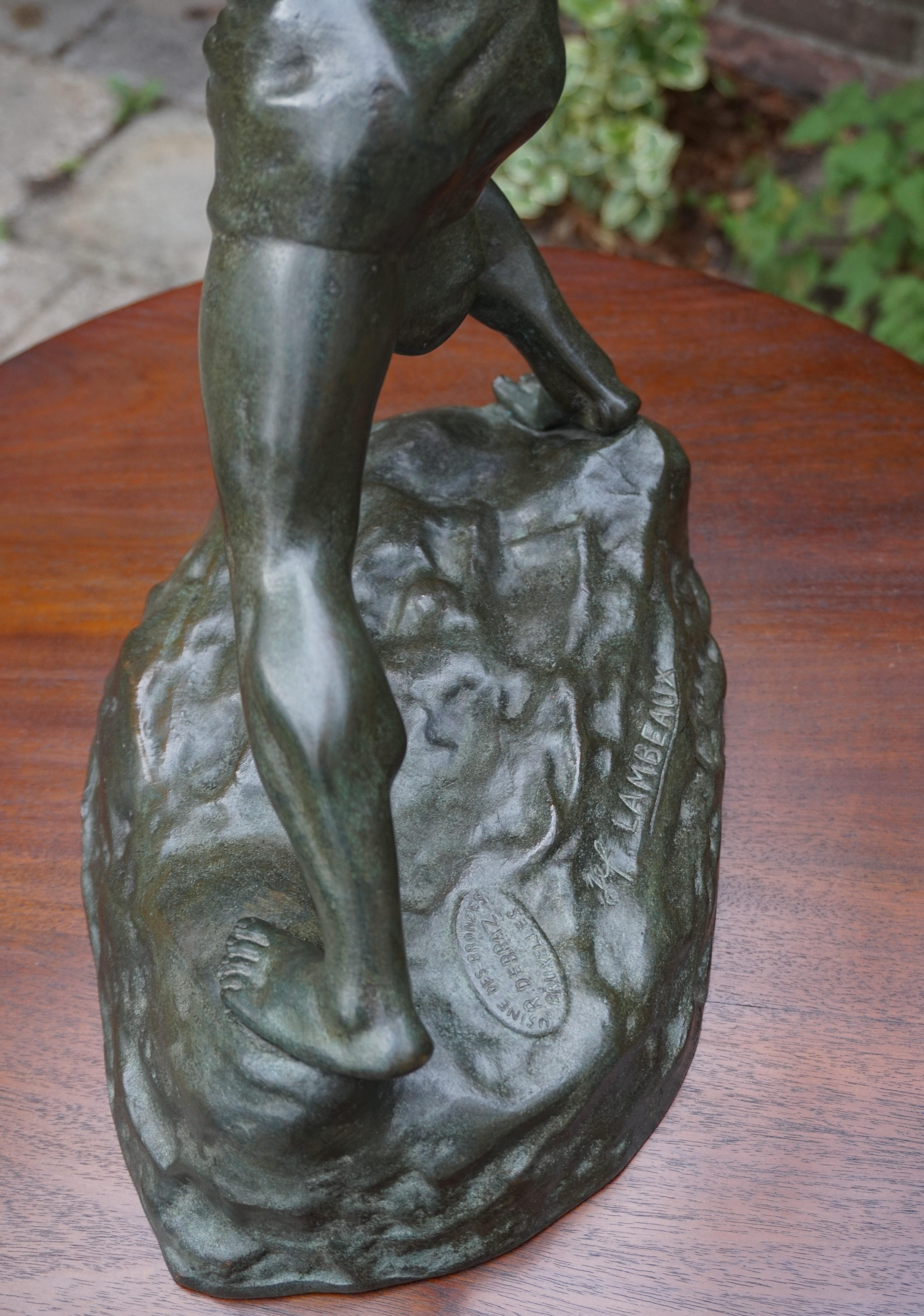 Bronze Sculpture de boxeur / combattant de prix en bronze lourd en état neuf par Jef Lambeaux en vente