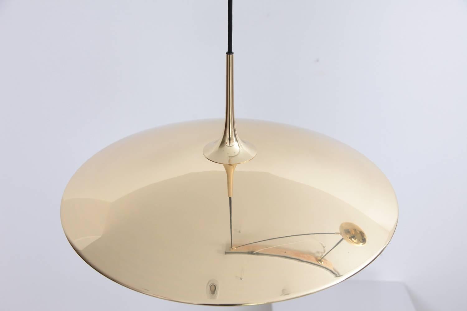 Mint Florian Schulz Onos Polished Brass with Side Counterweight In Excellent Condition In Berlin, DE