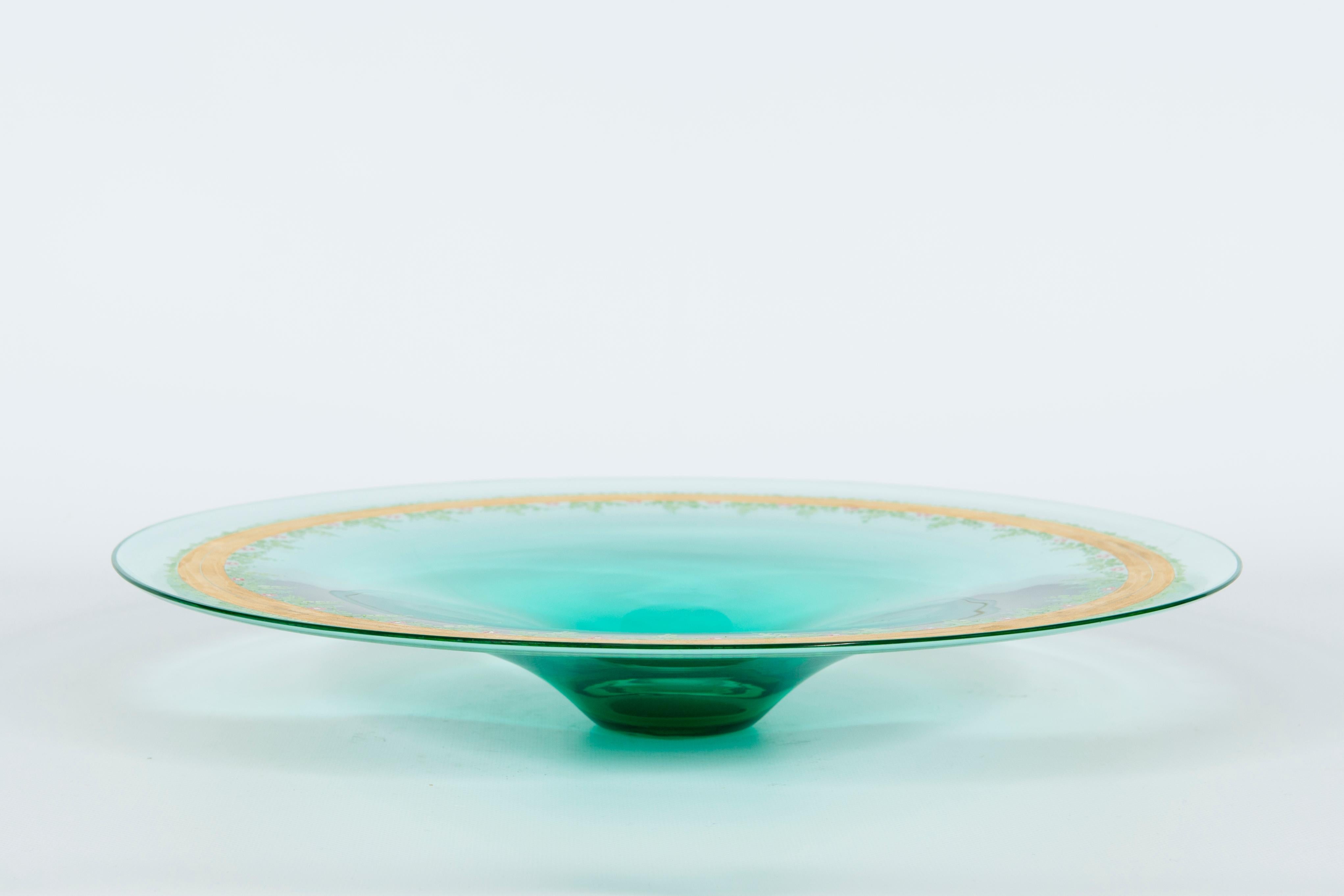 Cuenco con pie de cristal de Murano soplado verde menta con decoración floral Años 80 Italia Moderno en venta
