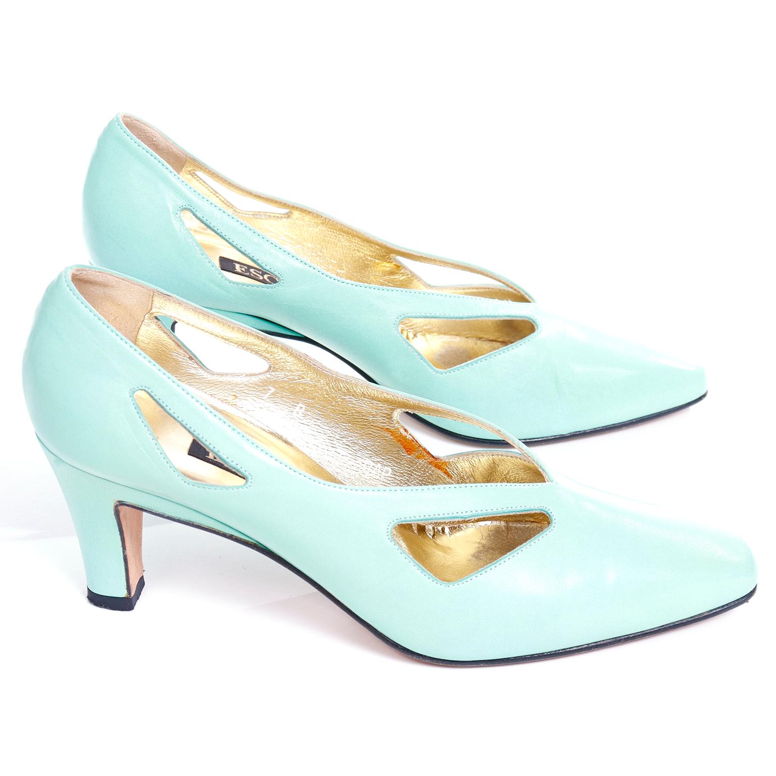 Gray Mint Green Escada Margaretha Ley 1980s Vintage Leather Shoes W Cutout Details 7B For Sale