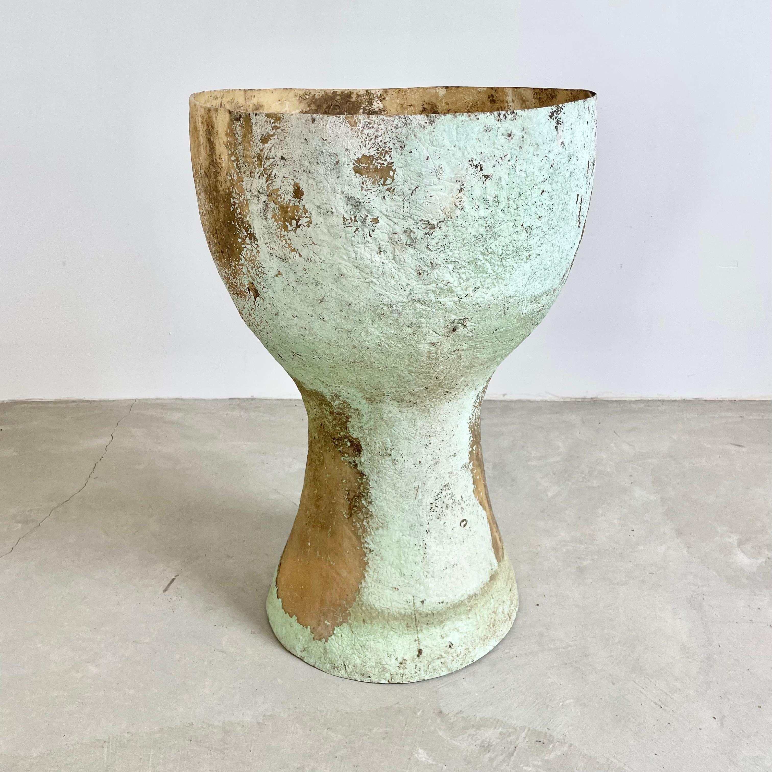 Mint Green Fiberglass Vases, Belgium, 1960s In Good Condition For Sale In Los Angeles, CA