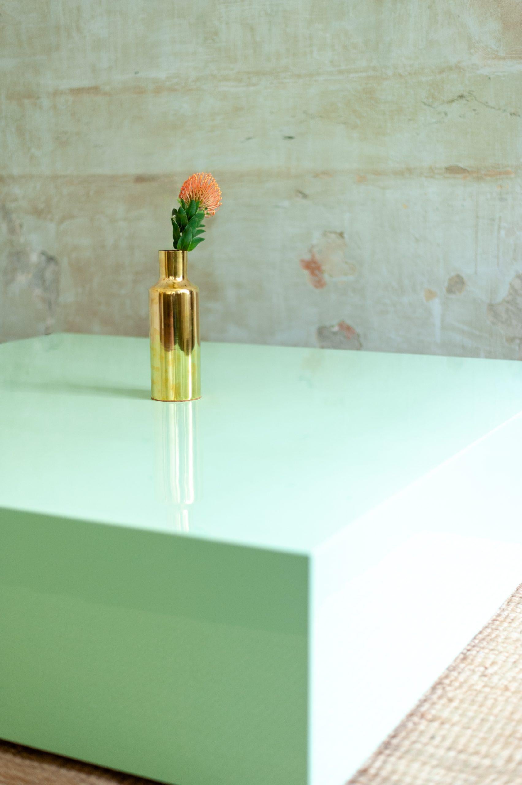 Italian Mint Green Lacquered Coffee Table – 1980s For Sale