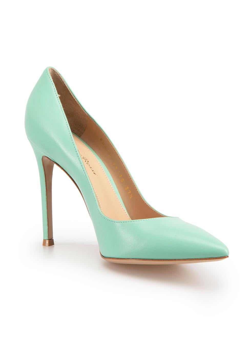 CONDITION is Never Worn. No visible wear to shoes is evident on this used Gianvito Rossi designer resale item.



Details


Mint green

Leather

Slip on pumps

Point toe

High heeled



 

Made in Italy 

 

Composition

EXTERIOR: Leather

INTERIOR: