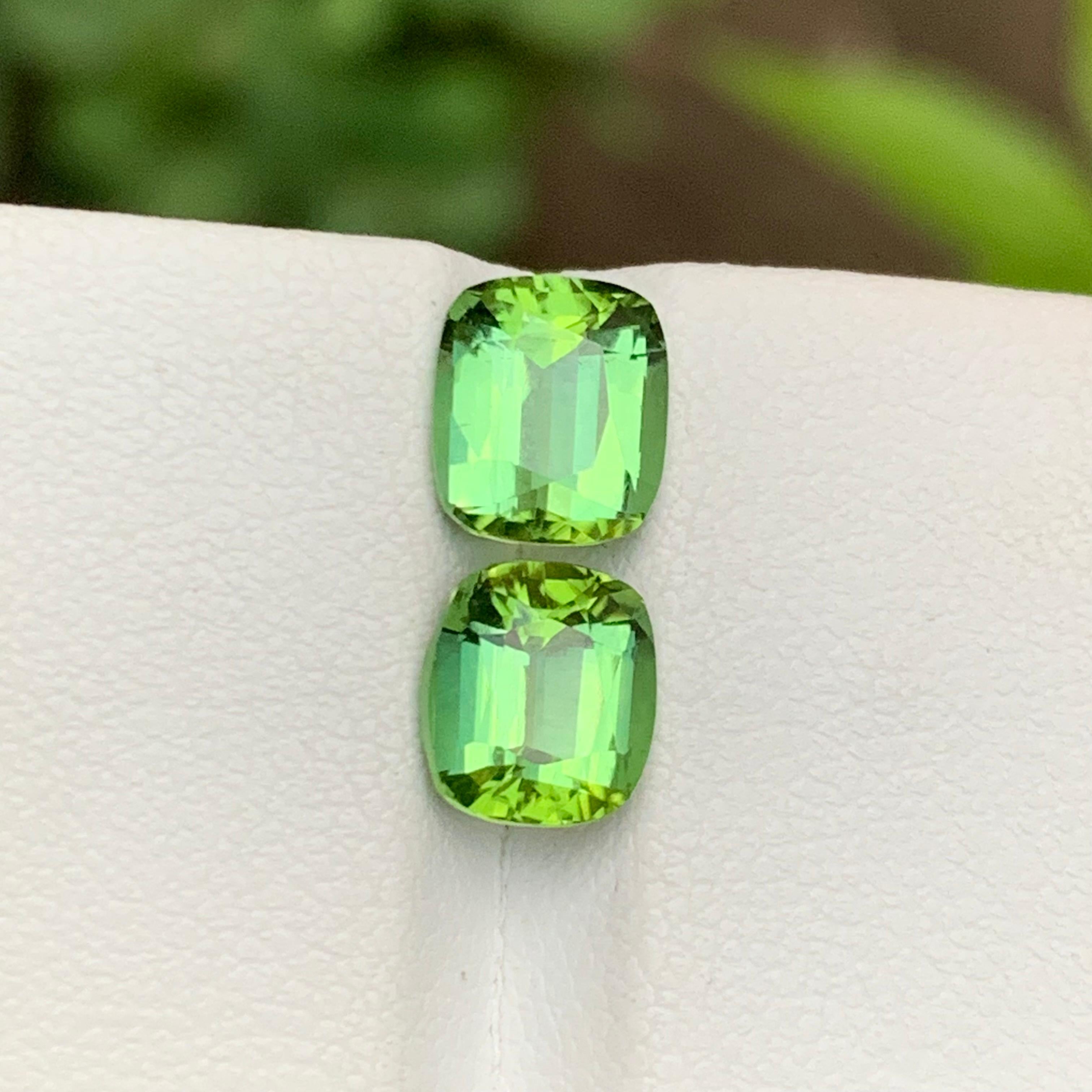 Gemas de turmalina natural verde menta 4,00 ct talla cojín para pendientes Joyas en venta 3