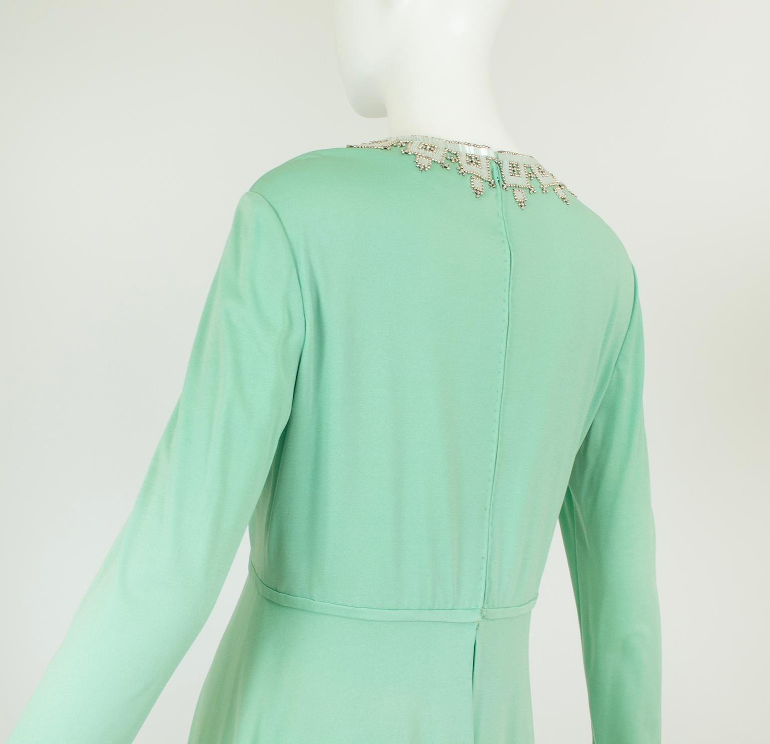 Mint Green Silk Jersey Maxi Hostess Dress w Heavy Beading, Hong Kong – M, 1969 For Sale 2