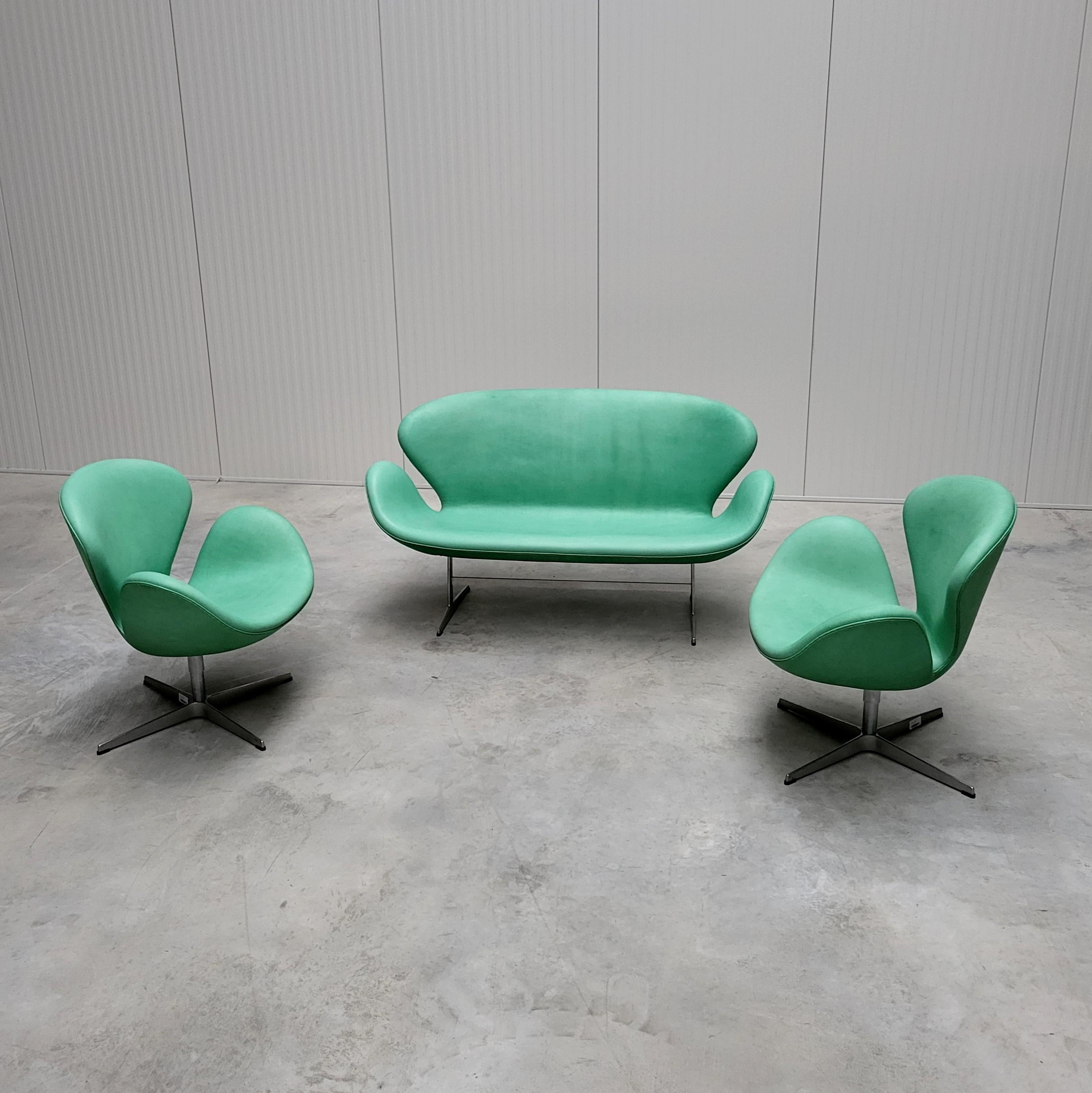 Danish Mint Green Swan Sofa & 2x Chair by Arne Jacobsen for Fritz Hansen For Sale