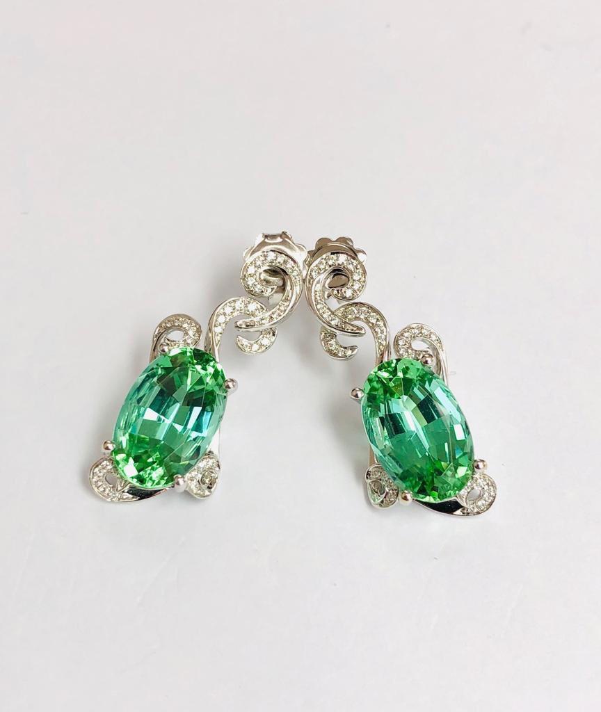 Contemporary Green Tourmaline Diamond Earrings 11.66 Carats 18K White Gold For Sale
