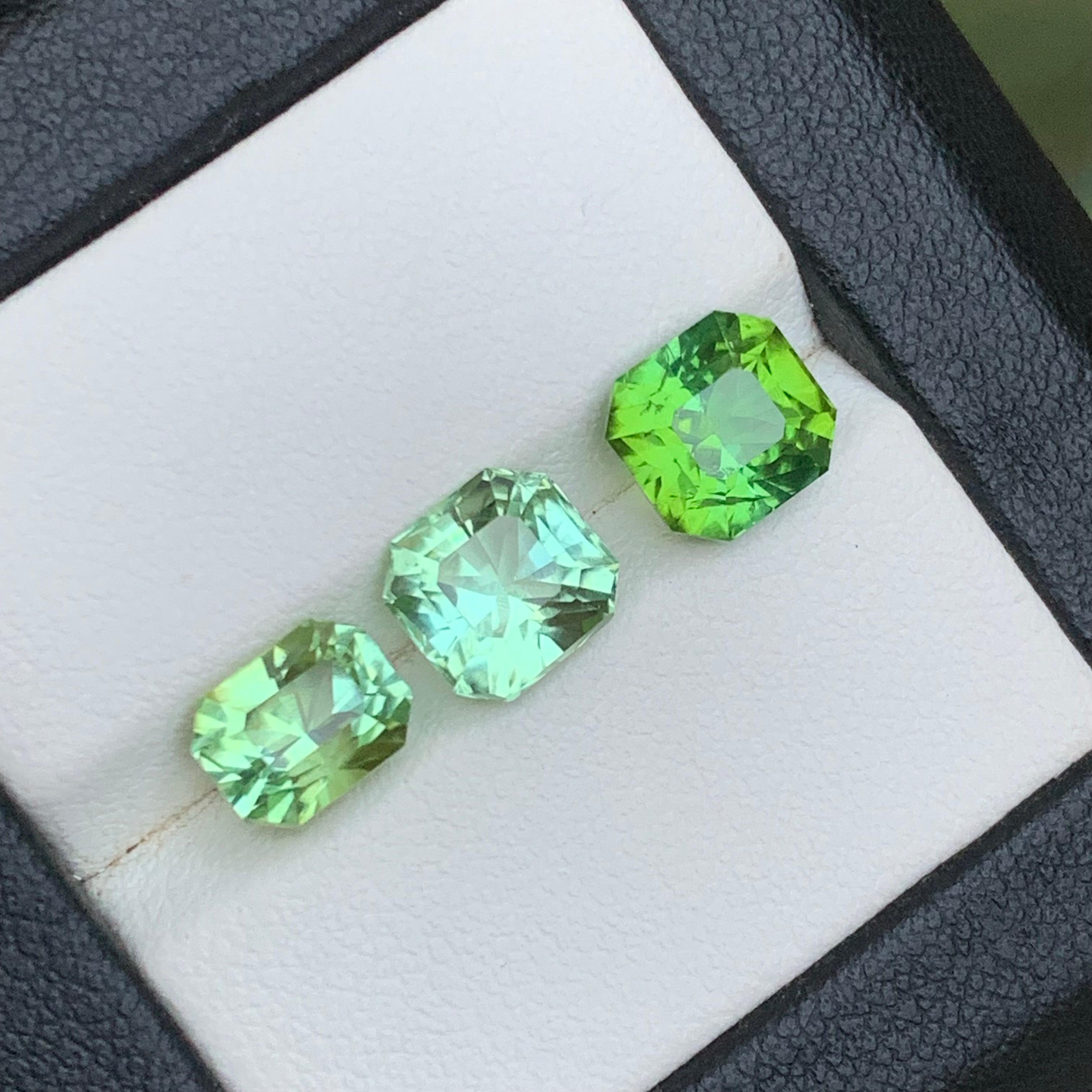 Greene & Light Greene & Greene Greene 6.84 Ct Natural Loose Gemstone - Octagon Cut-Ring Neuf - En vente à Peshawar, PK