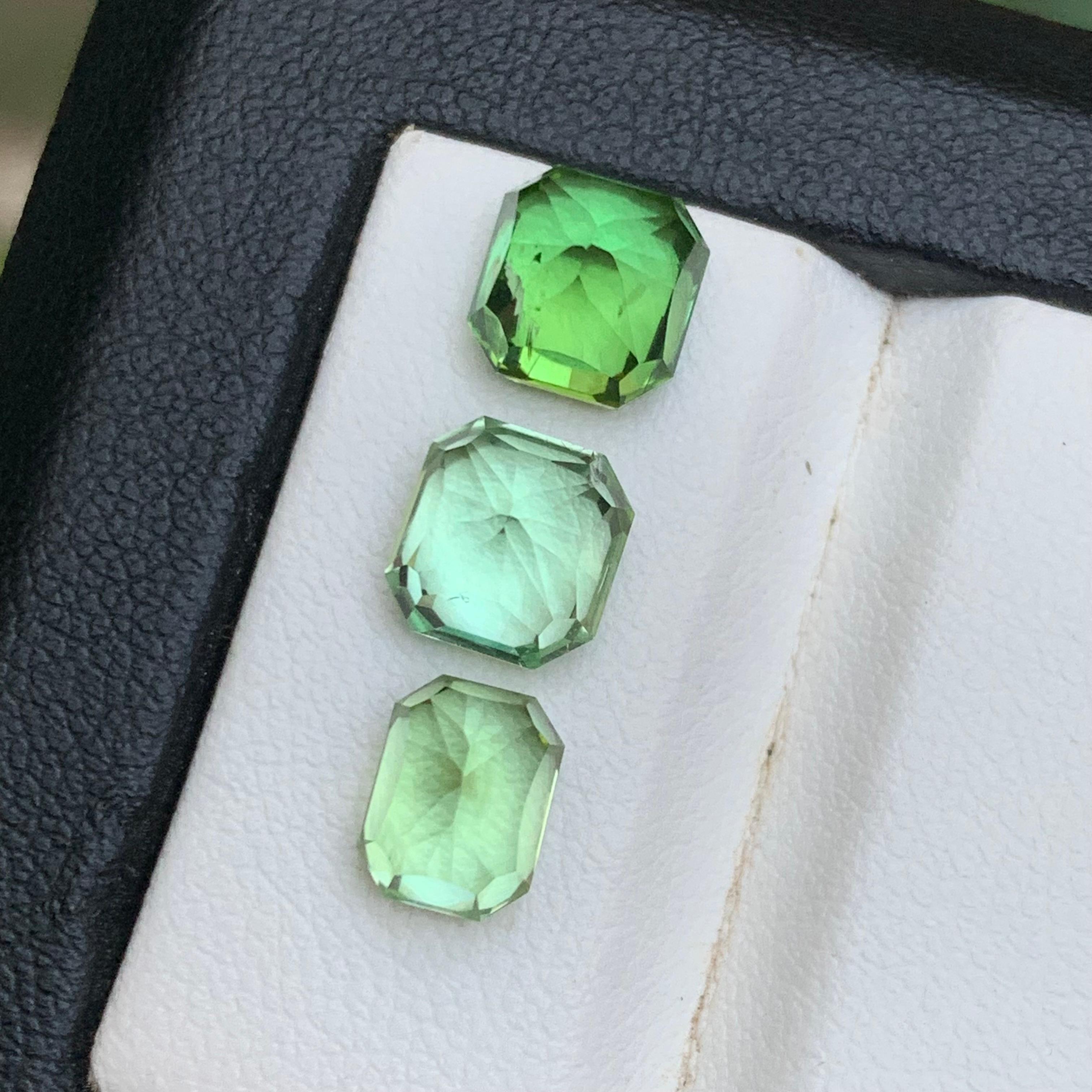 Greene & Light Greene & Greene Greene 6.84 Ct Natural Loose Gemstone - Octagon Cut-Ring en vente 1