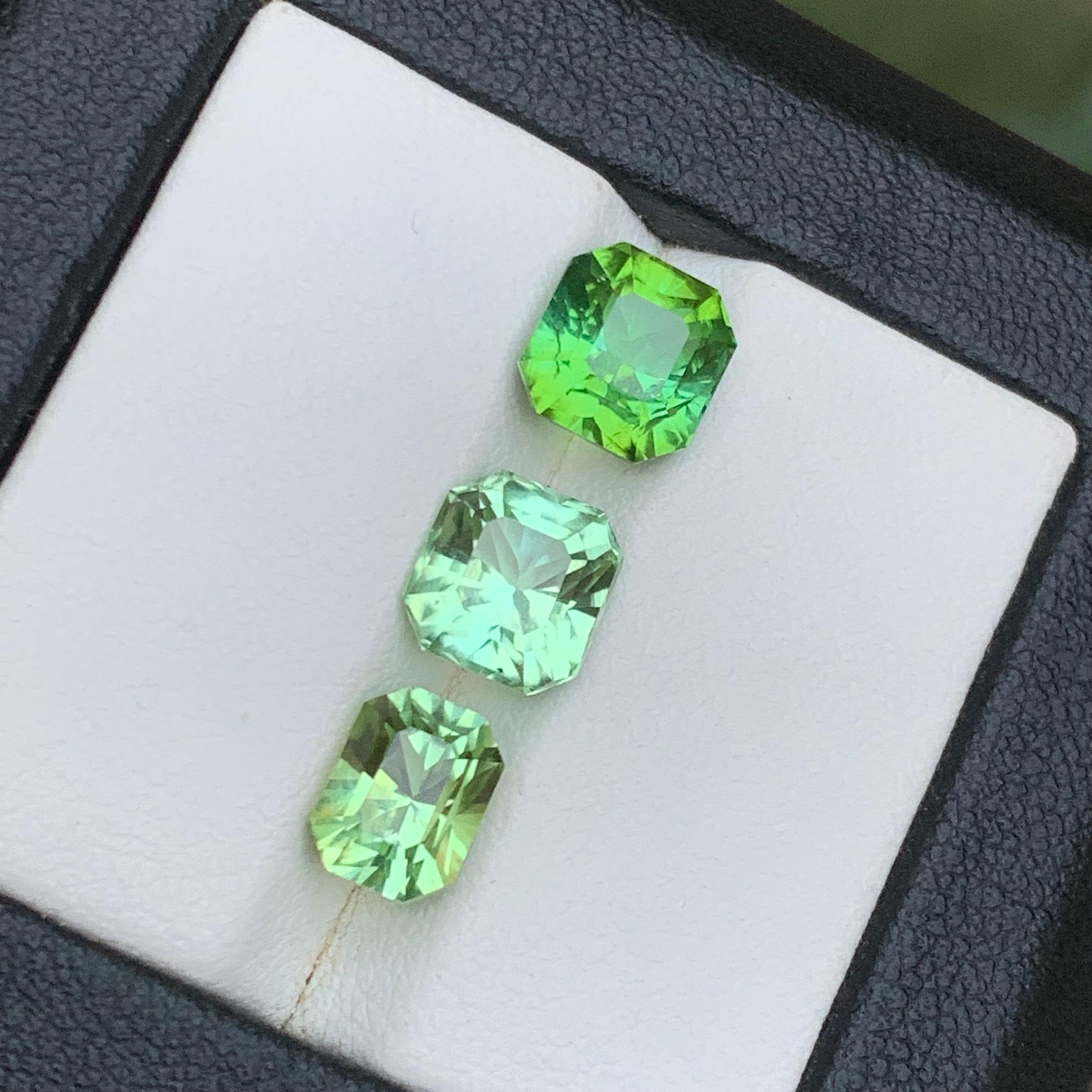 Greene & Light Greene & Greene Greene 6.84 Ct Natural Loose Gemstone - Octagon Cut-Ring en vente 3