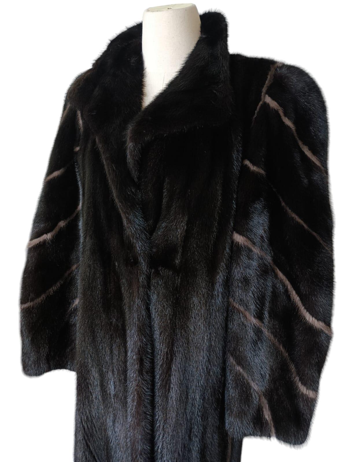 Manteau en fourrure de vison noir lustré (Taille 10 M) en vente 7