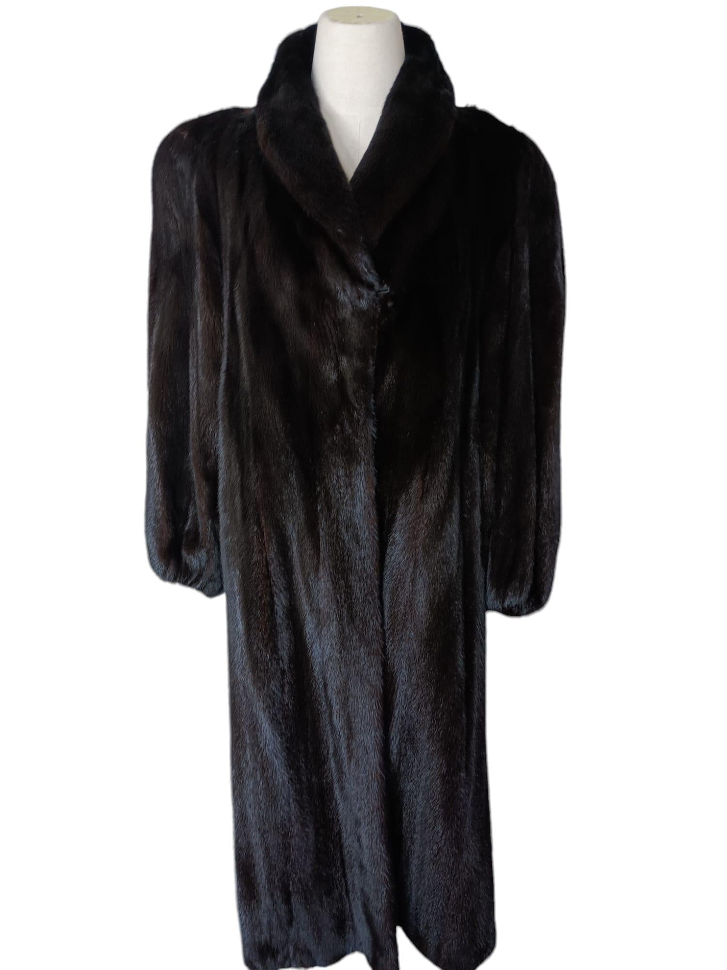 Mint lustrous black Mink Fur Coat (Size 14 L) For Sale 2