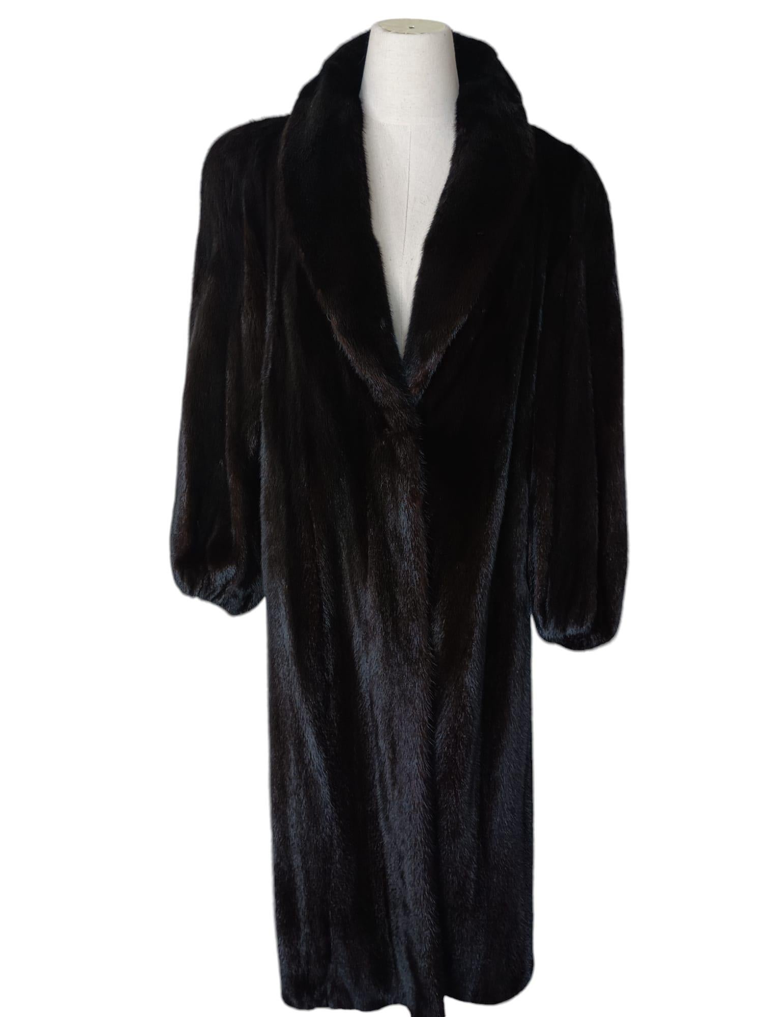 Mint lustrous black Mink Fur Coat (Size 14 L) For Sale 4