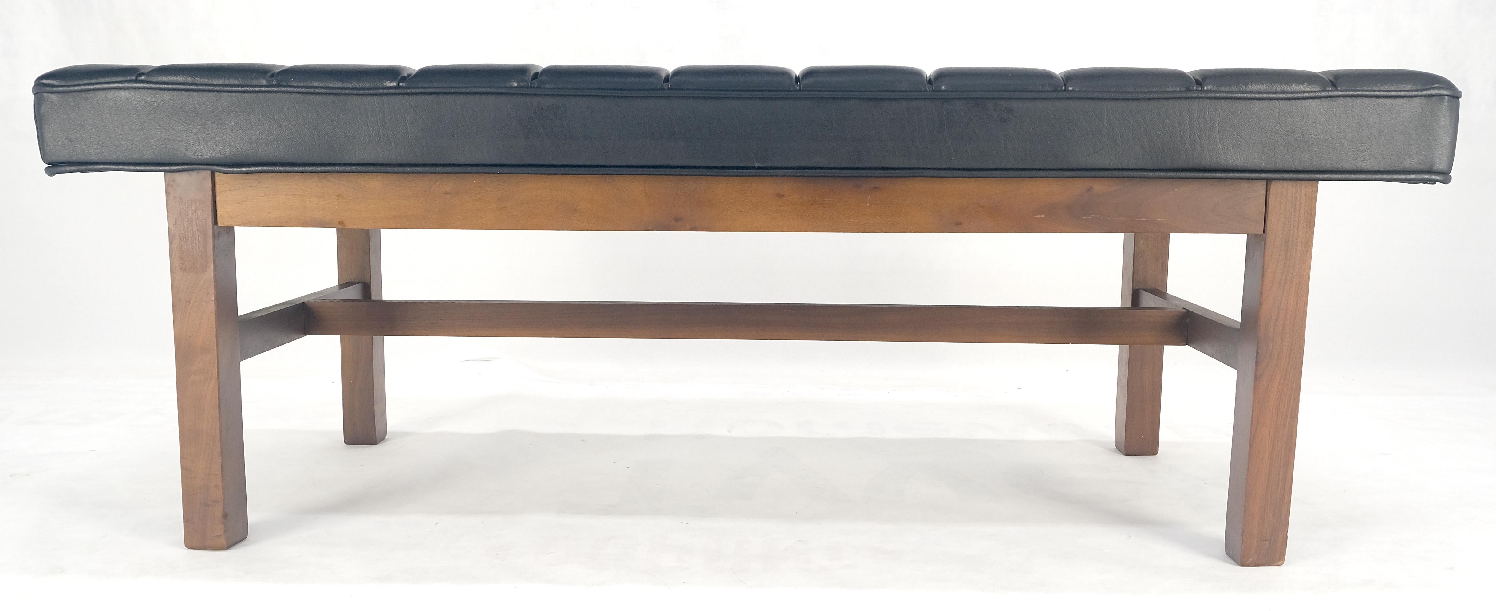 MINT Mid Century Modern Black Tufted Upholstery Solid Oiled Walnut Base MINT! For Sale 4