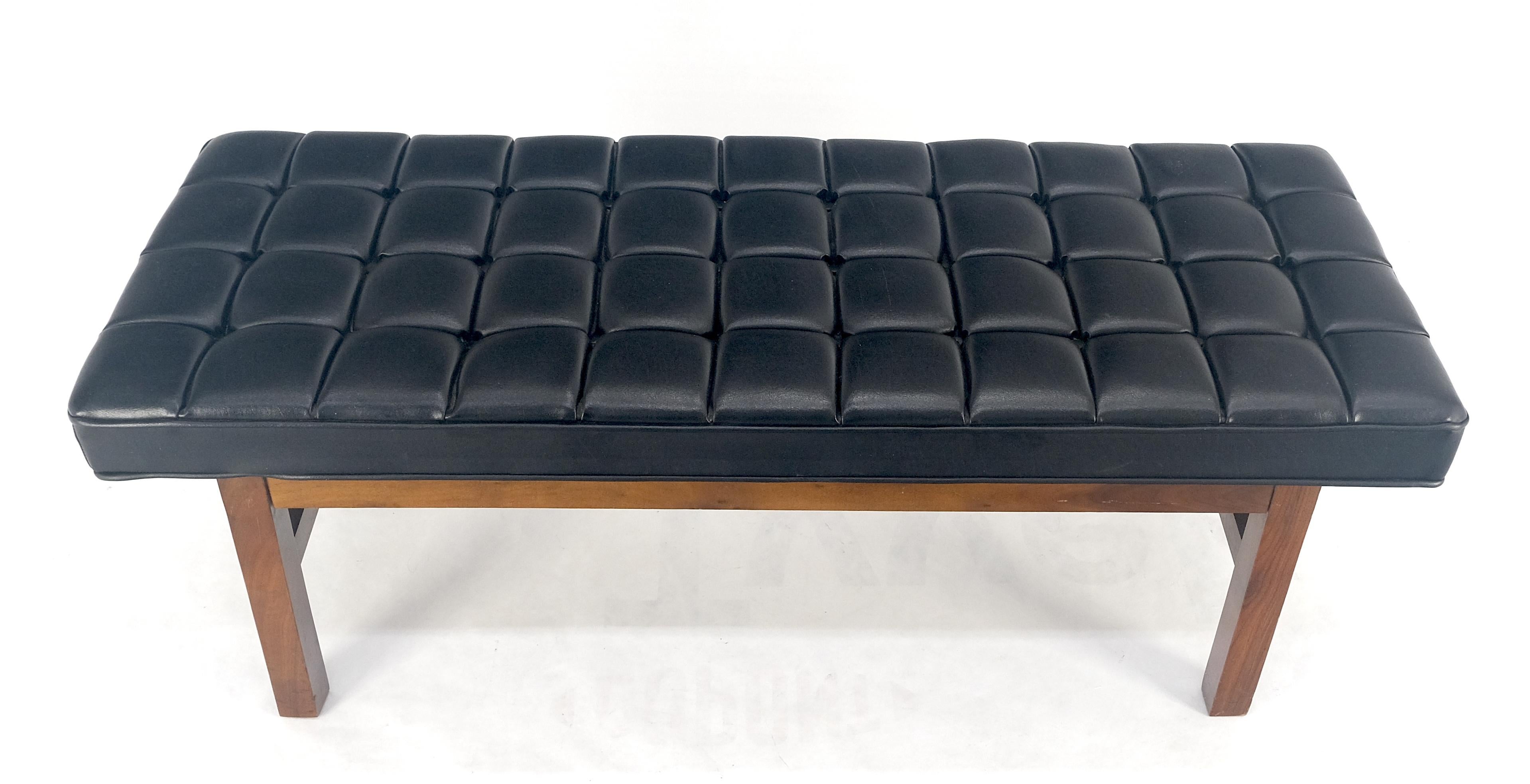 American MINT Mid Century Modern Black Tufted Upholstery Solid Oiled Walnut Base MINT! For Sale