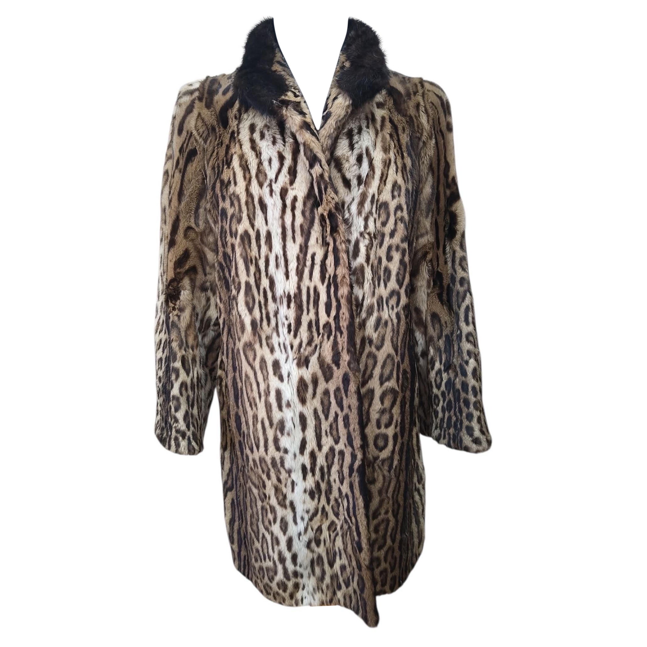 Mint ocelot mink collar fur coat size 6/S