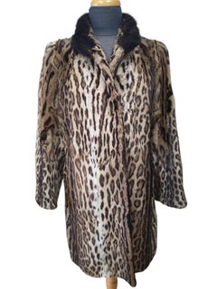 Mint ocelot mink collar fur coat size 6/S