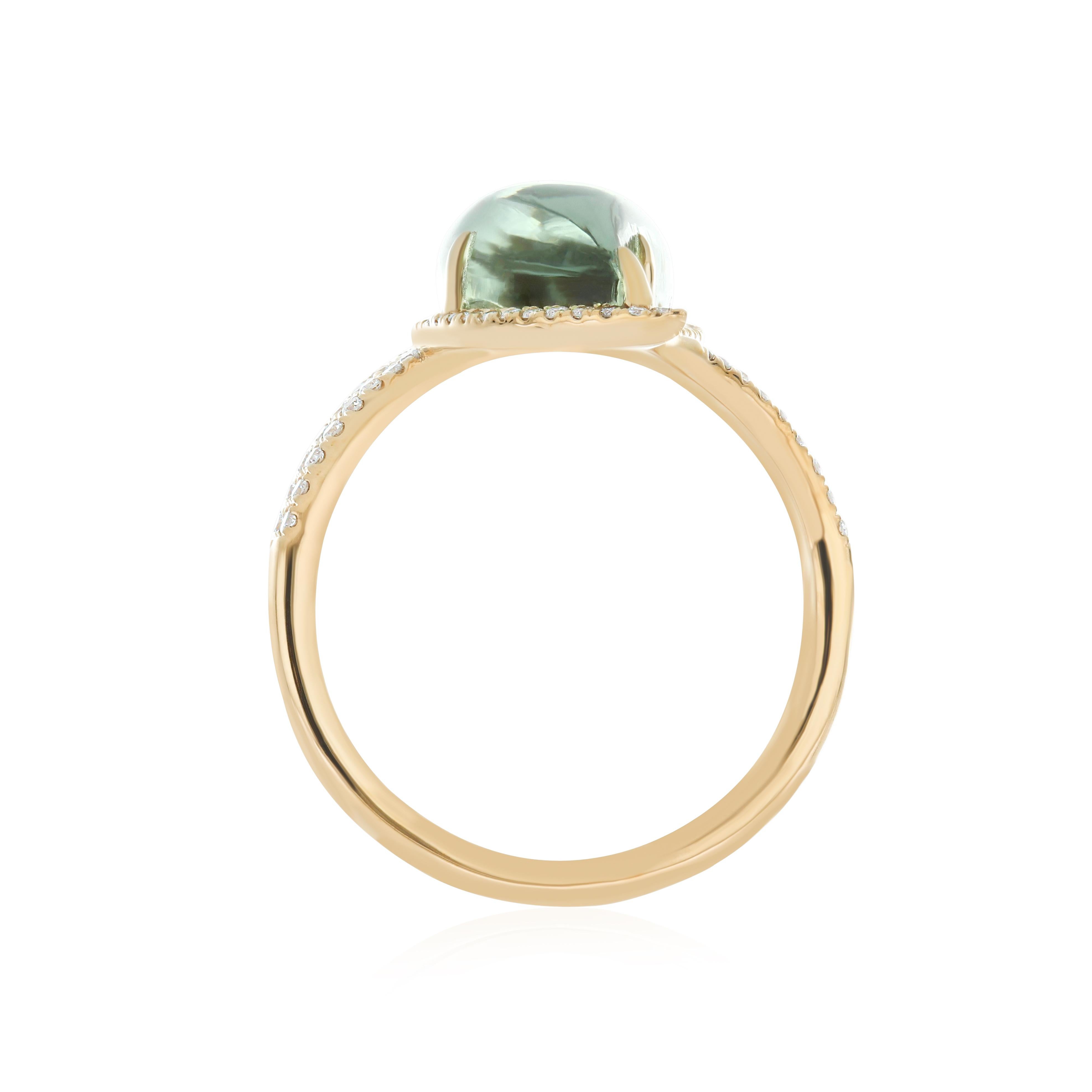 Modern Mint Quartz and Diamond Ring in 14 Karat Yellow Gold Hand-Craft Ring For Sale