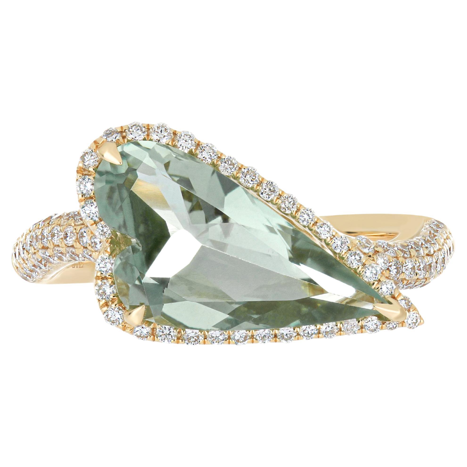 Mint Quartz and Diamond Studded Ring in 14k Yellow Gold