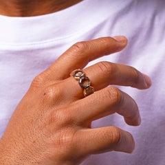 Anello Russell di quarzo menta Priyashi Nahata in oro rosa 18 carati