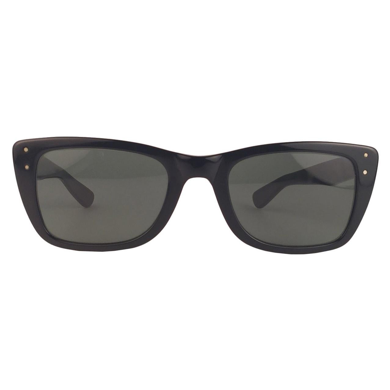 Mint Ray Ban Caribbean 1960's Mid Century Black G15 Lenses B&L USA Sunglasses