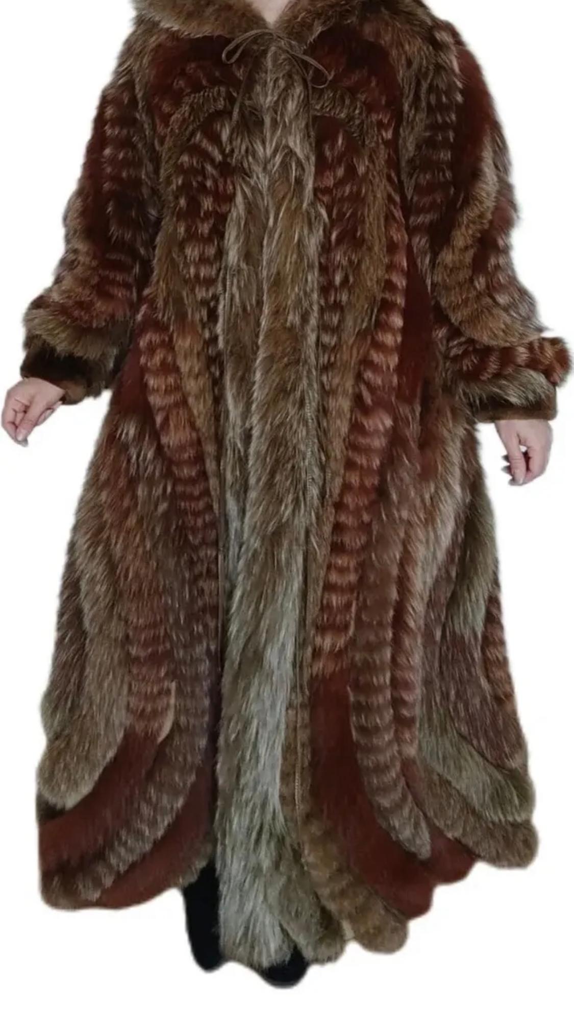 Mint reversible Christian Dior Multi Fur Coat fox beaver leather  (Size 12 - L) In New Condition For Sale In Montreal, Quebec
