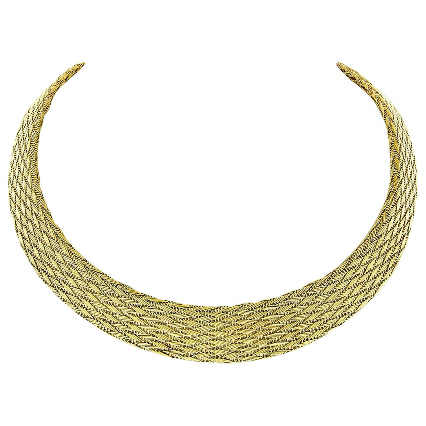 Mint Roberto Coin 18 Karat Yellow Gold Graduated Woven Silk Mesh Chain Necklace