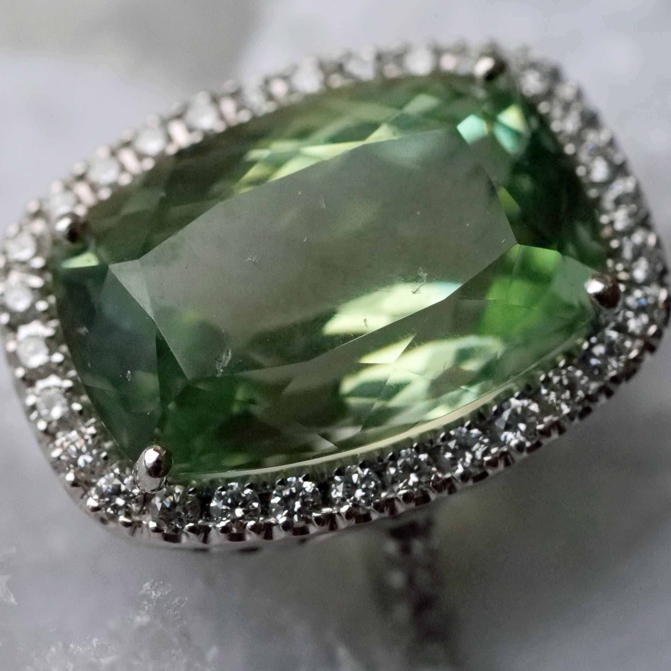 Menthe écume de mer  Bague en tourmaline   11.61 0.46  Très beaux bijoux 18 carats 19 x 14 mm en vente 6