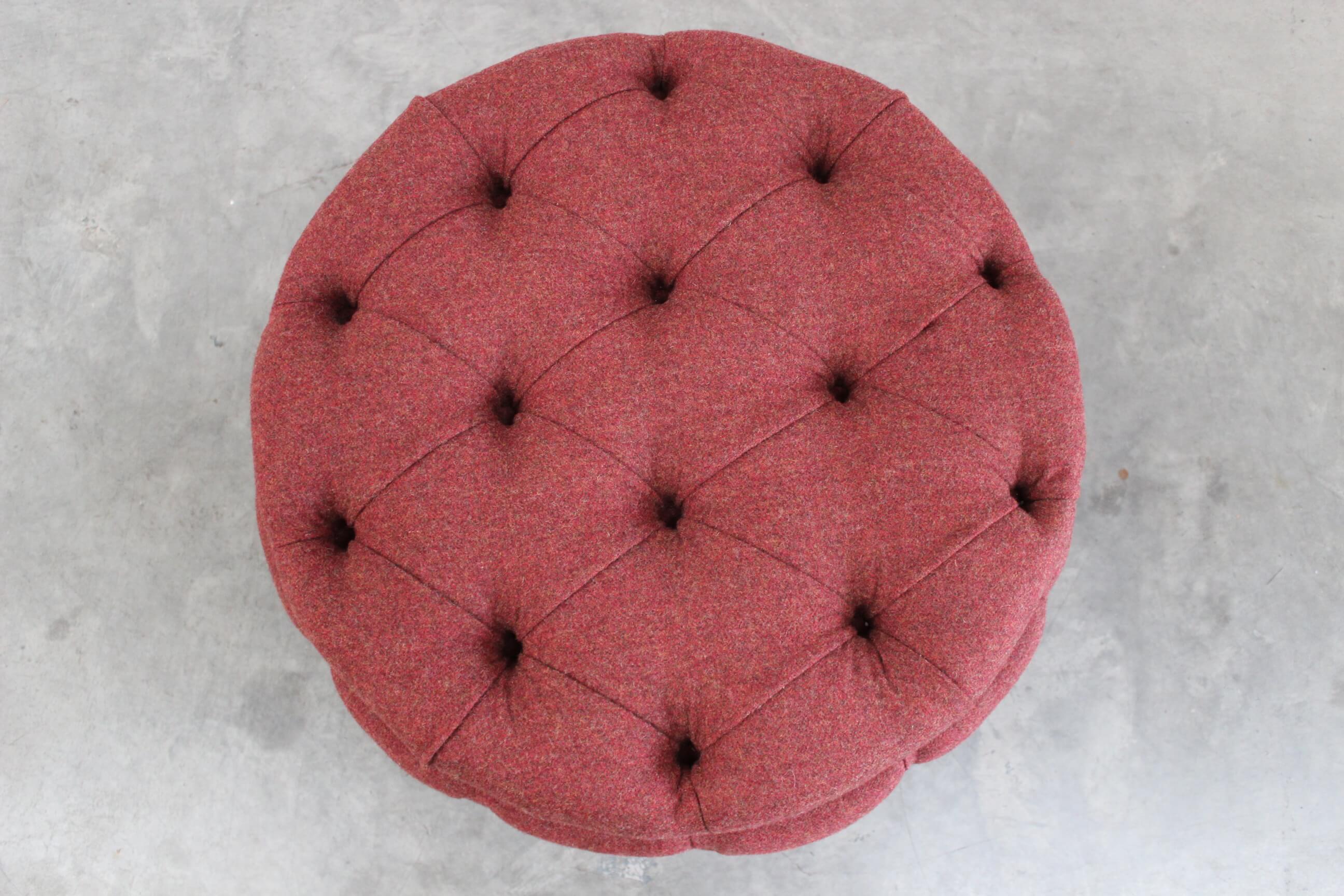 Mint “Soho Baby Buttoned-Drum” Ottoman Footstool in Mulberry Wool In Good Condition For Sale In Barrowford, GB
