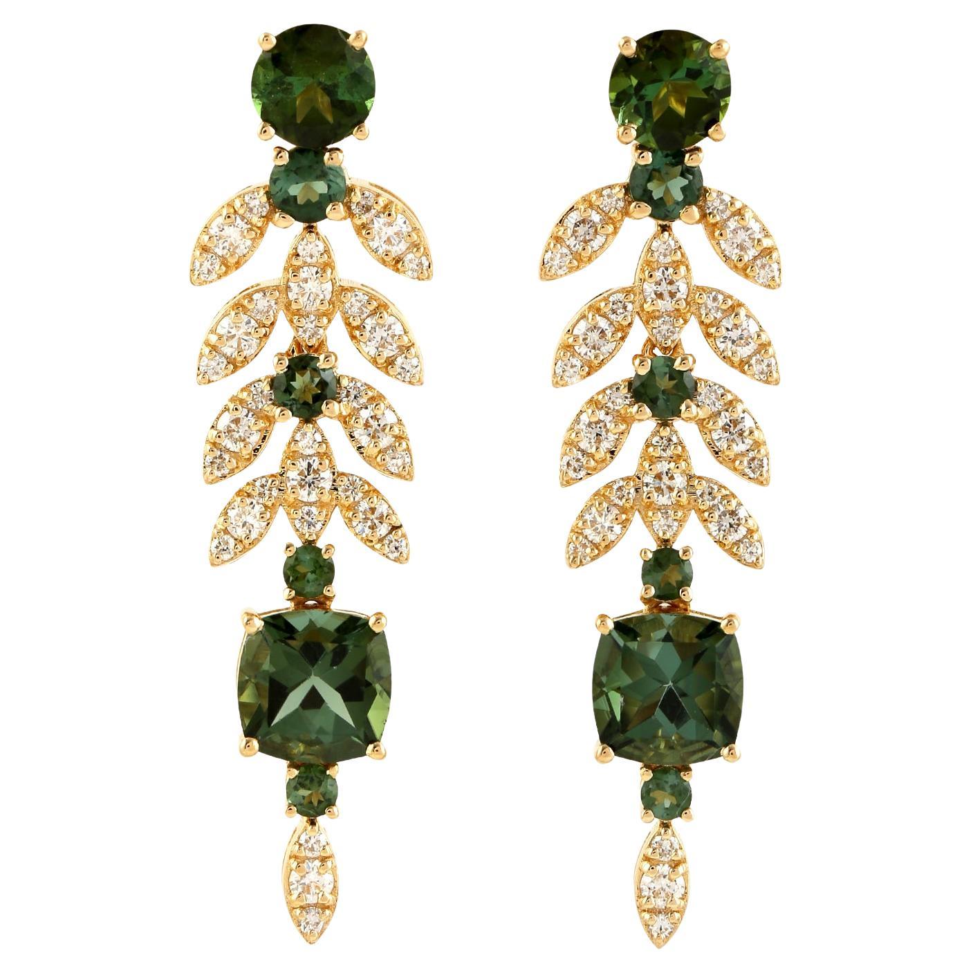 Orecchini pendenti con tormalina menta e diamante in oro giallo 18 carati