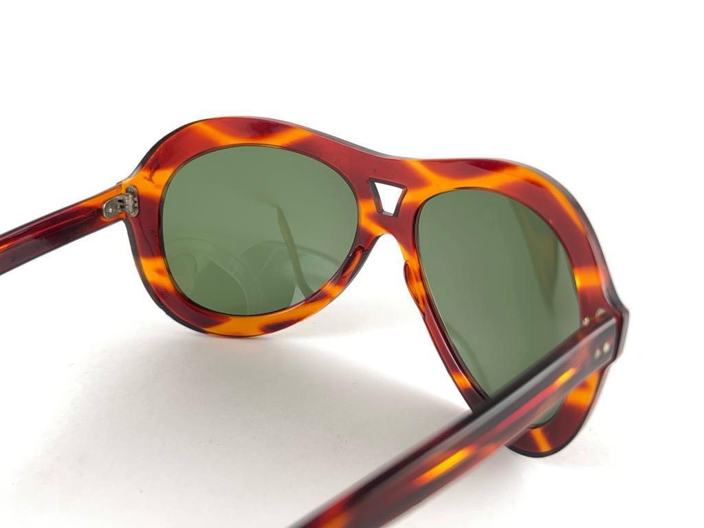 Mint Vintage Aviator Oversized Tortoise Sunglasses 1970's Made in Italy en vente 8