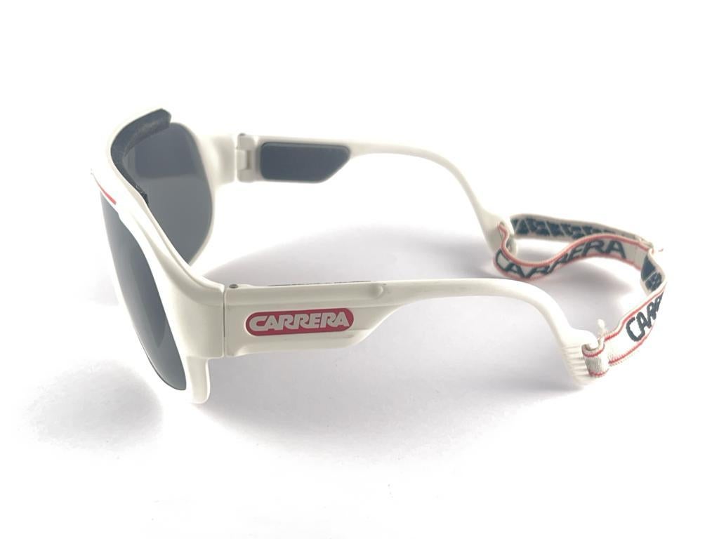 Mint Vintage Carrera 5529 Racer White Frame Sunglasses 1970's Austria en vente 1