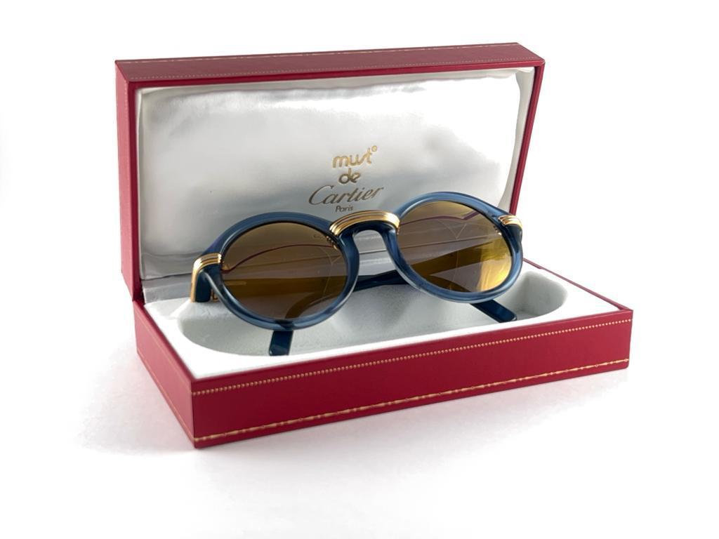 Mint Vintage Cartier Cabriolet Round Translucent Blue 49MM 18K Sunglasses France 13