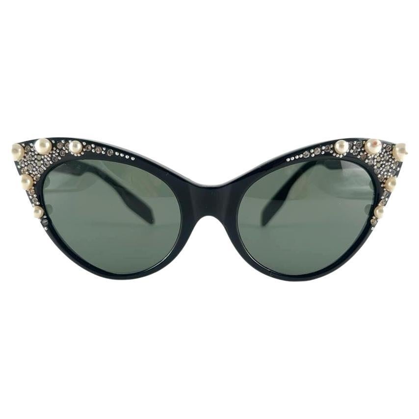 Mint Vintage Cat Eye Black Pearls & Strass Sunglasses 1960'S Made in Italy For Sale