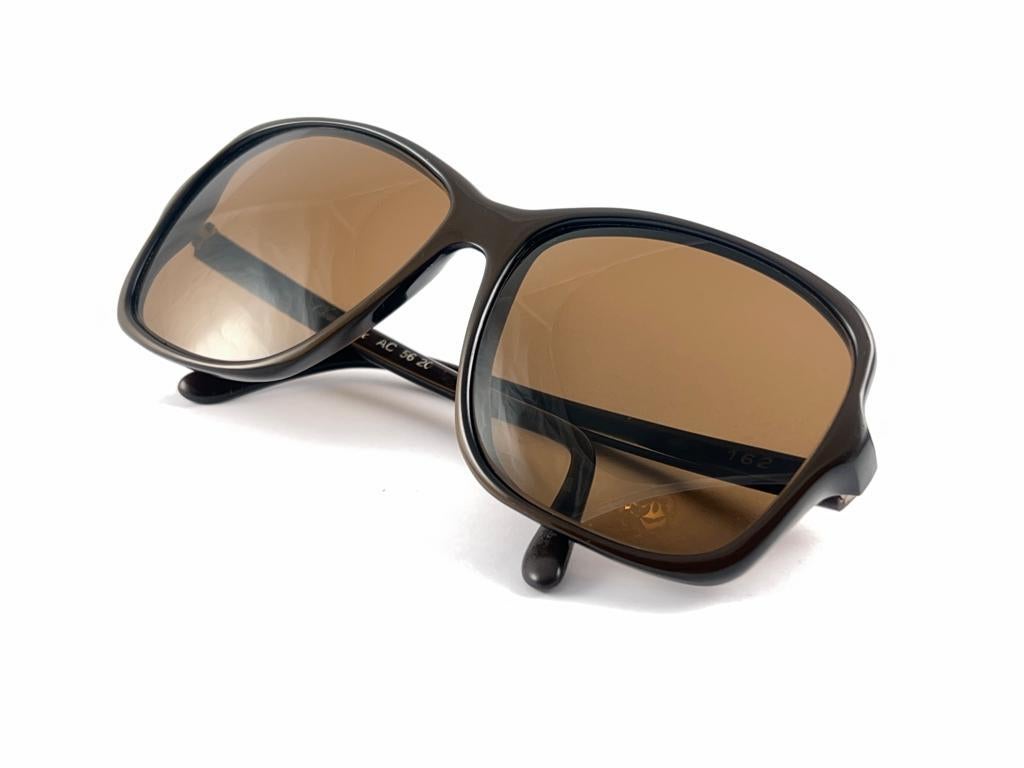 Mint Vintage Champuix Oversized Brown Frame Sunglasses 1970's Made In France en vente 4