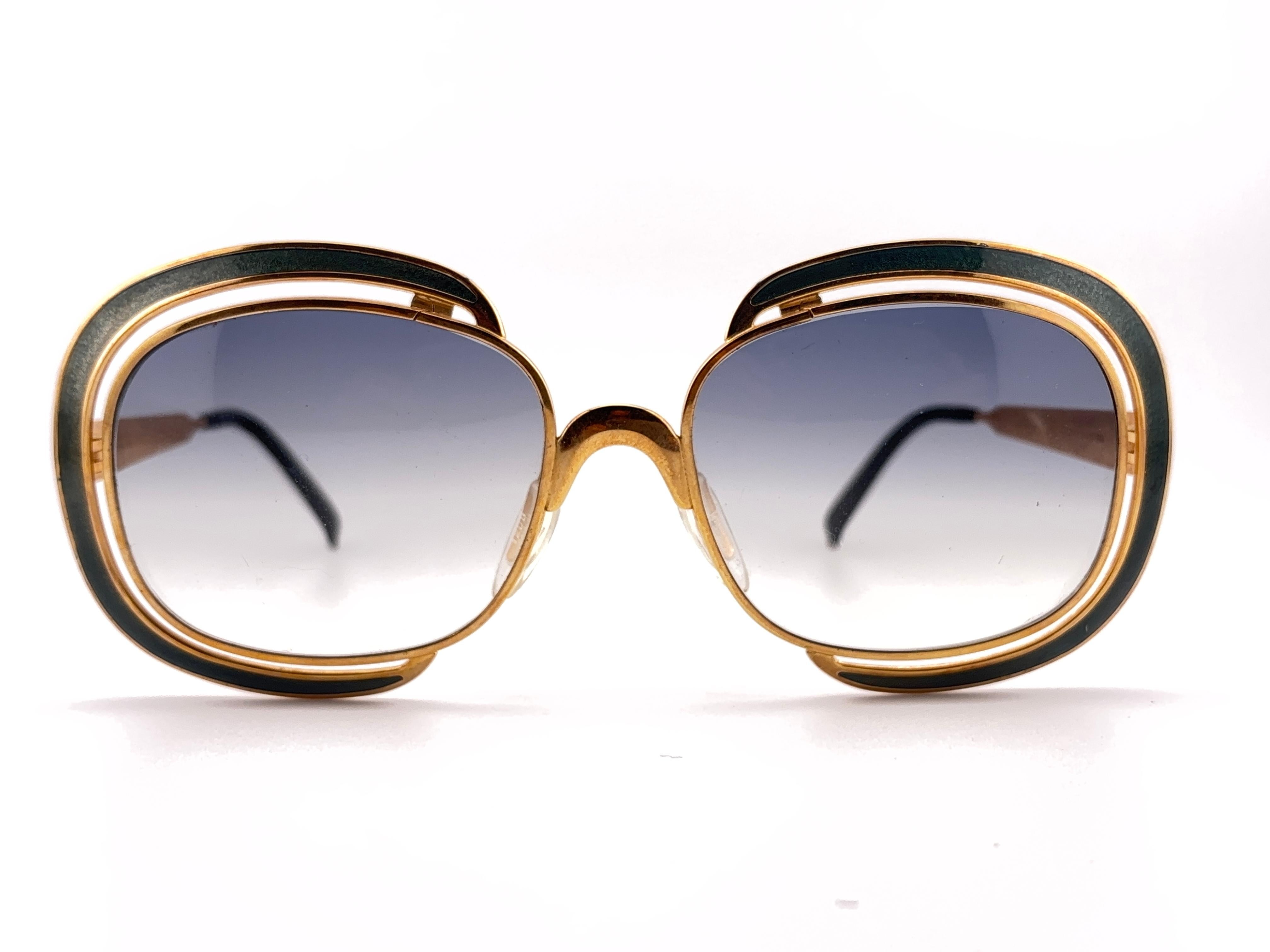 Occhiali da sole d'epoca Christian Dior Gold & Greene Made in Austria in vendita 5