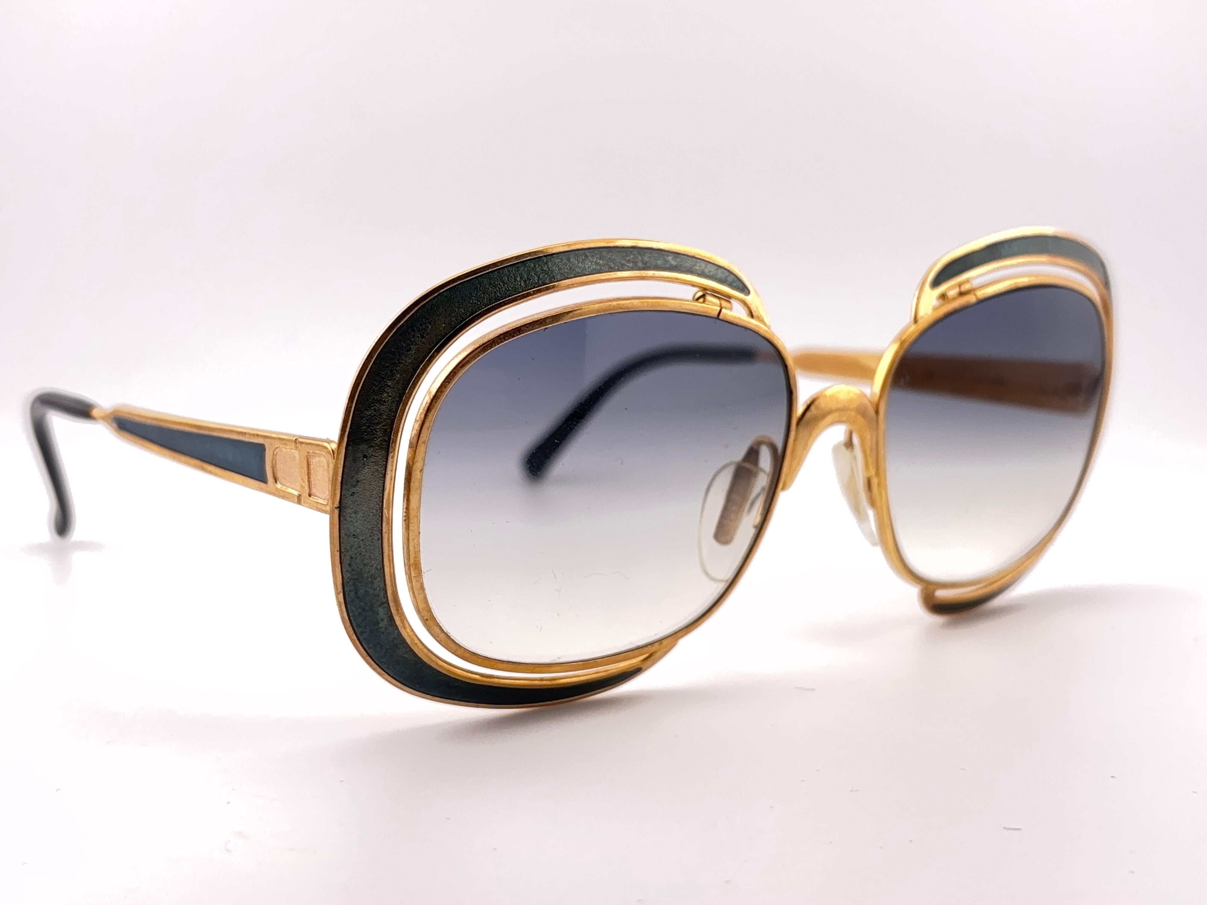 Occhiali da sole d'epoca Christian Dior Gold & Greene Made in Austria in vendita 4