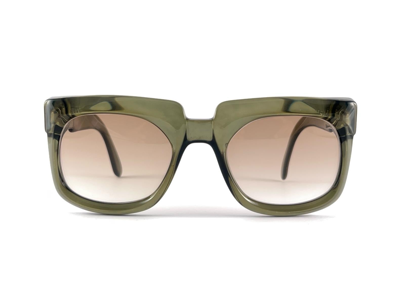 Mint Vintage Christian Dior Monsieur 1202 Optyl Translucent Green 70'S Germany For Sale 11