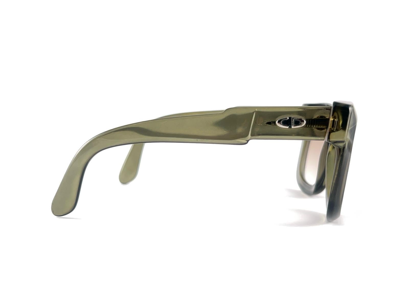 Mint Vintage Christian Dior Monsieur 1202 Optyl Translucent Green 70'S Germany In Excellent Condition In Baleares, Baleares