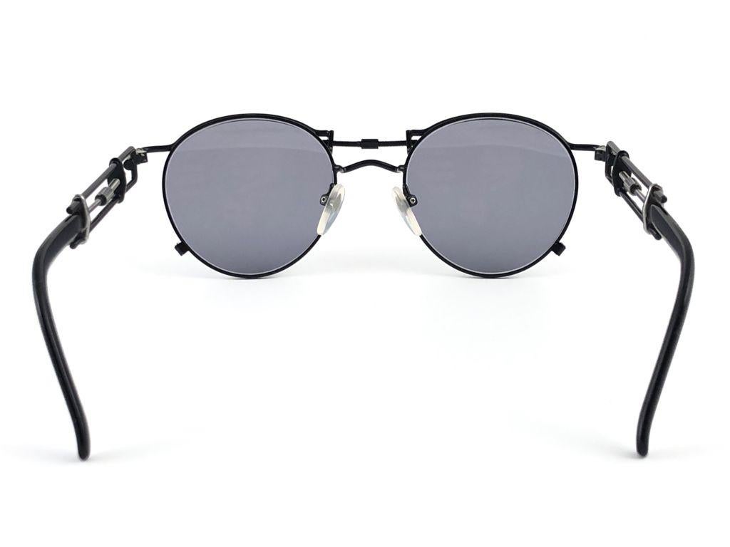 Mint Vintage Jean Paul Gaultier 56 0174 Schwarze 1990er Sonnenbrille Japan im Angebot 4