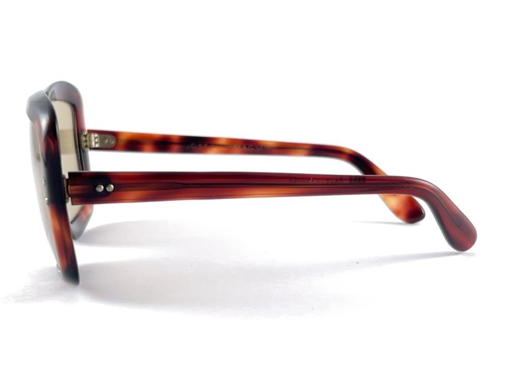 Mint Vintage Joseph Magnin Quadratische Schildpatt-Sonnenbrille 70er Jahre Hergestellt in Frankreich im Angebot 1